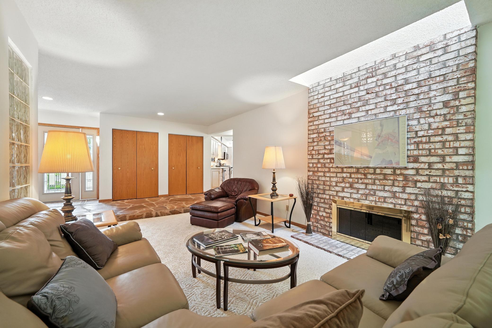 View of Residential at 1000 Heritage Lane, Orono MN 55391, Orono (9 of 53) - Mike Wilen | Minnesota Team Real Estate
