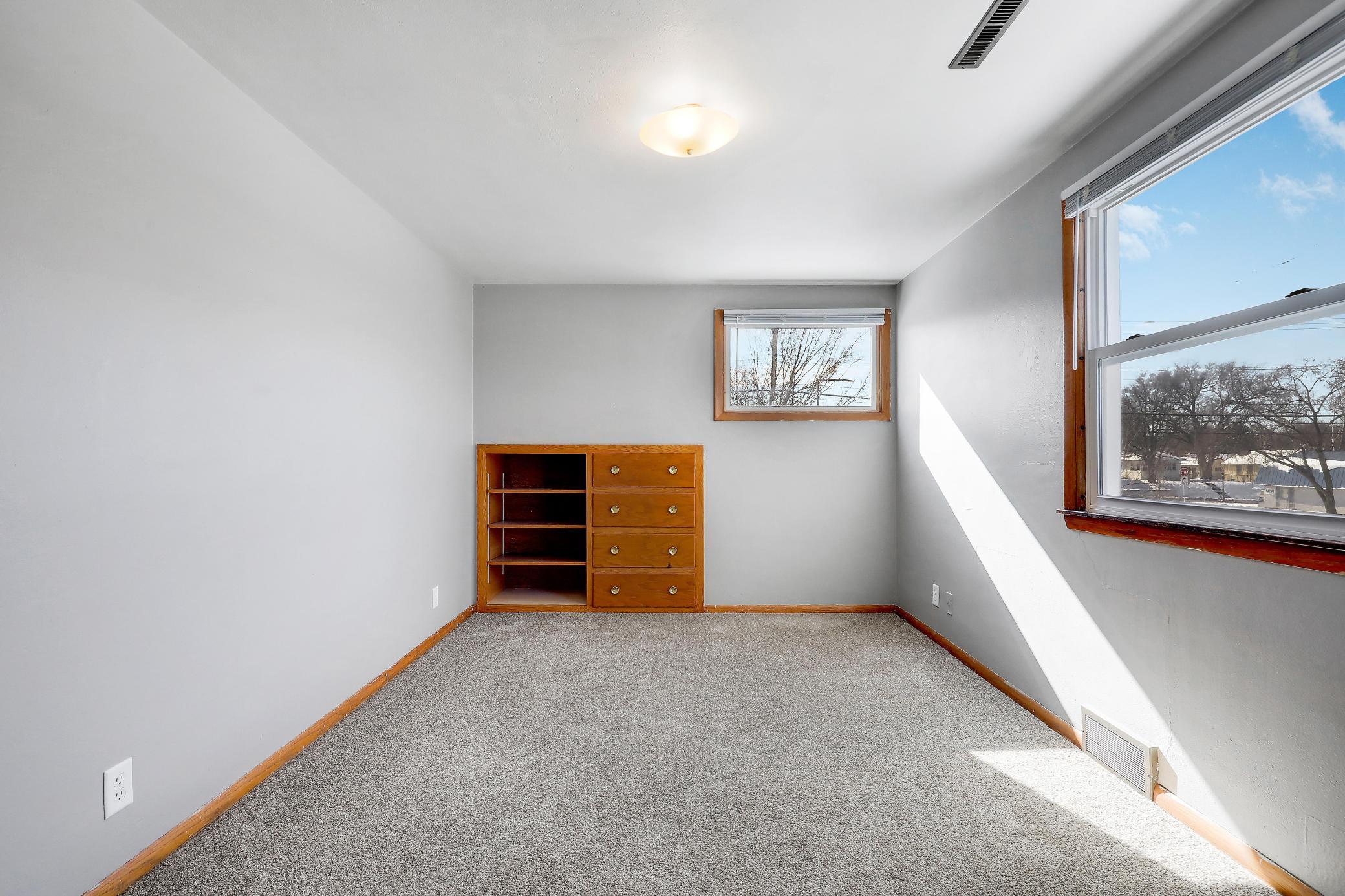 View of Residential at 1302 Reaney Avenue, Saint Paul MN 55106, Saint Paul (27 of 41) - Mike Wilen | Minnesota Team Real Estate