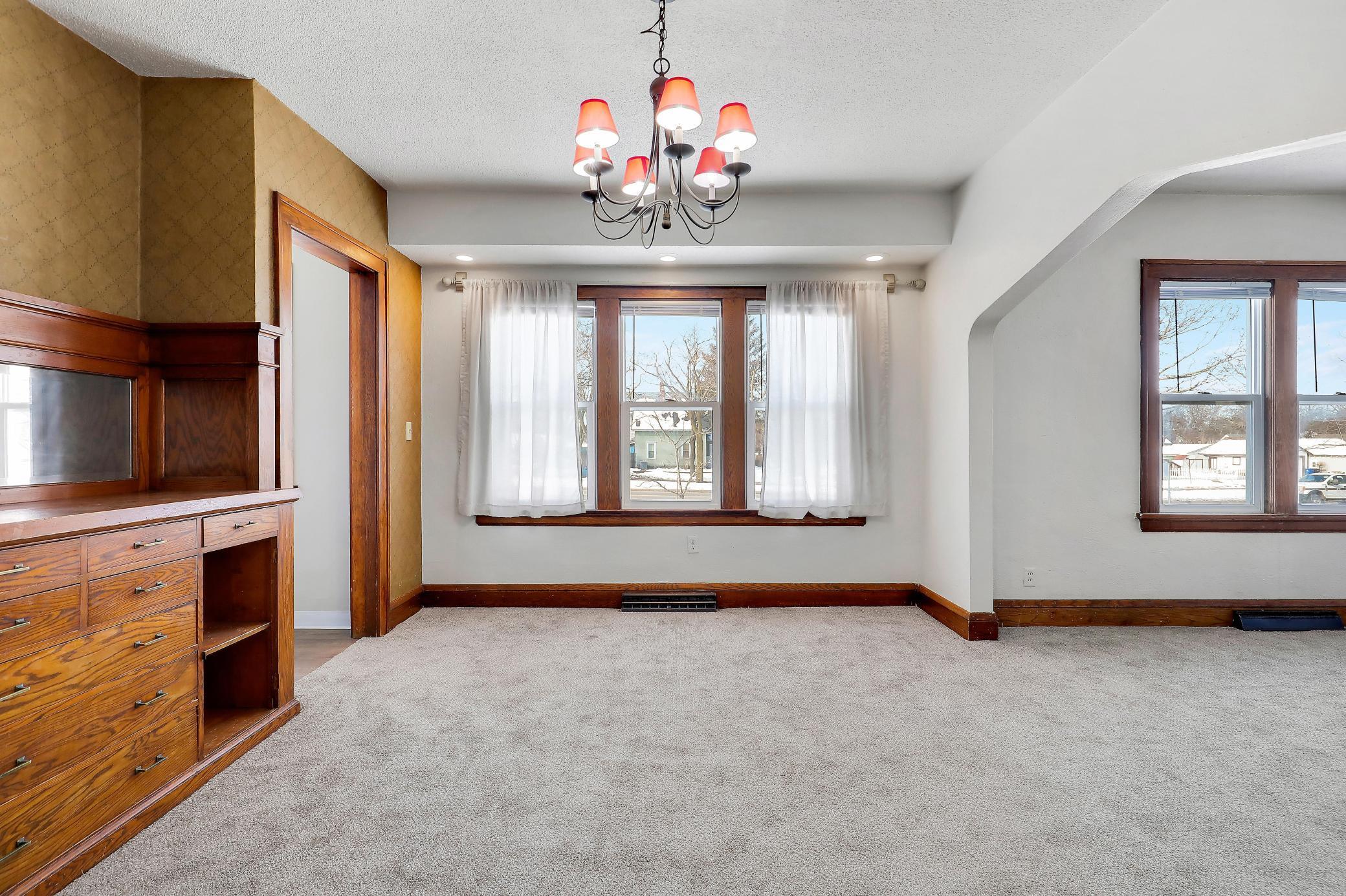 View of Residential at 1302 Reaney Avenue, Saint Paul MN 55106, Saint Paul (9 of 41) - Mike Wilen | Minnesota Team Real Estate