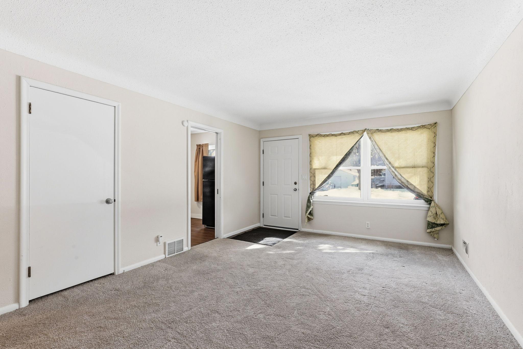 View of Residential at 345 Lafond Avenue, Saint Paul MN 55103, Saint Paul (3 of 21) - Mike Wilen | Minnesota Team Real Estate