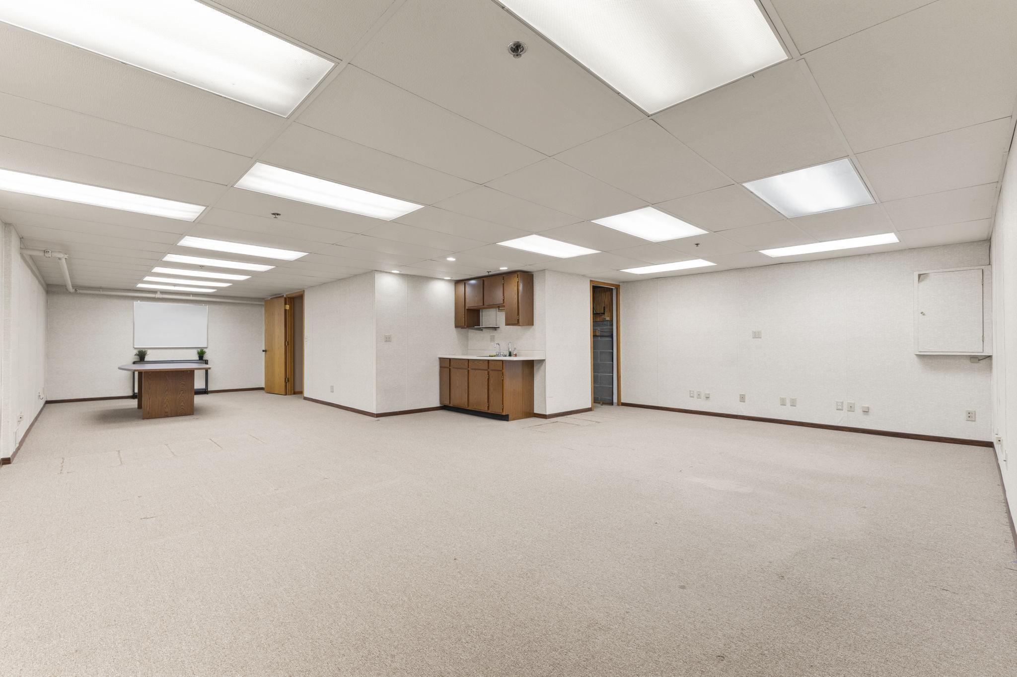 View of Commercial Sale at 2575 Hamline Avenue, Roseville MN 55113, Roseville (14 of 24) - Mike Wilen | Minnesota Team Real Estate