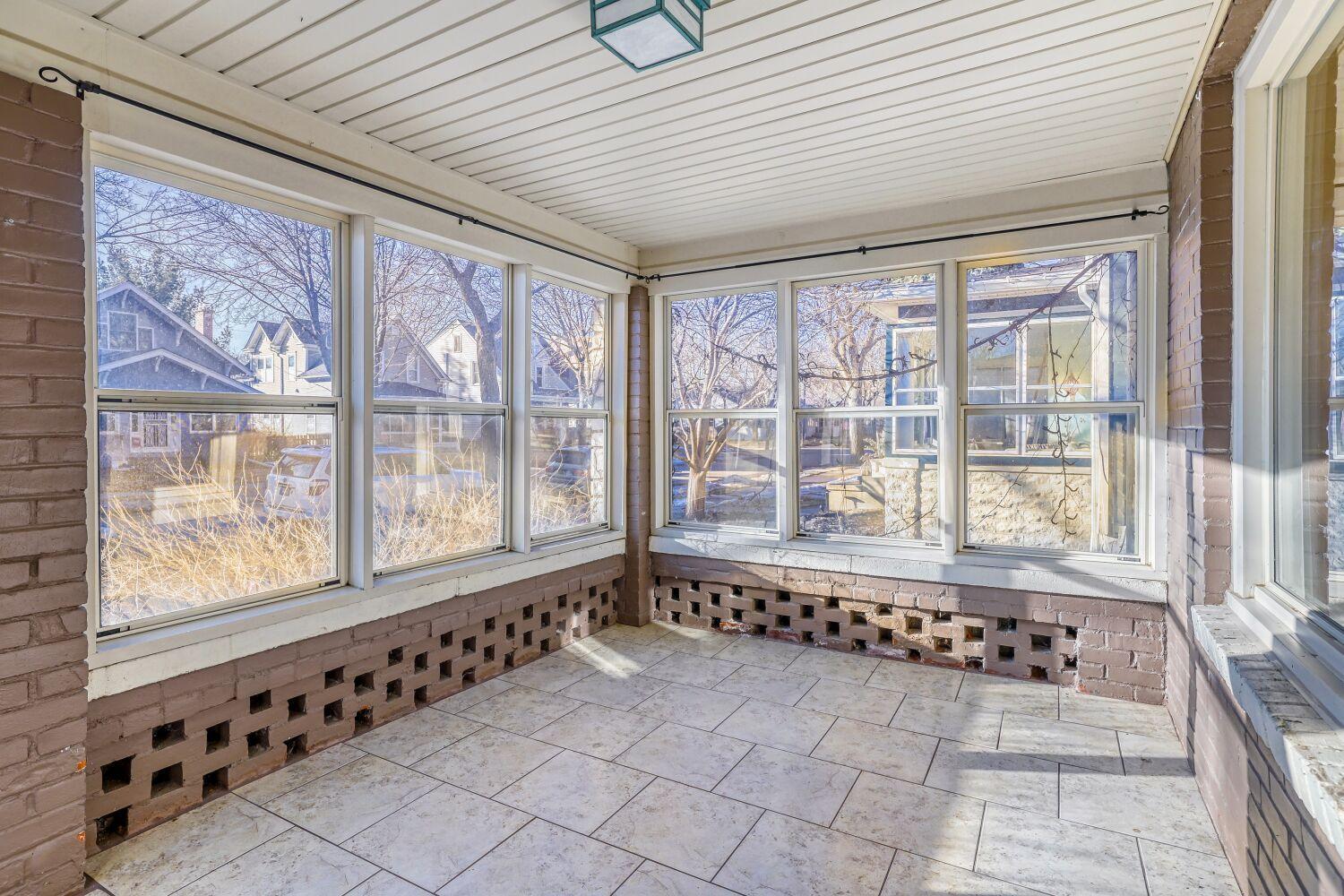 View of Residential Income at 3917 Garfield Avenue, Minneapolis MN 55409, Minneapolis (19 of 30) - Mike Wilen | Minnesota Team Real Estate