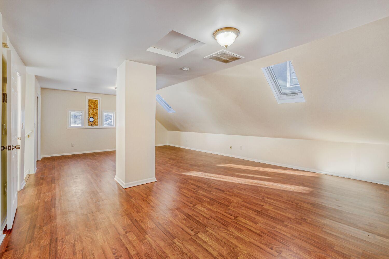 View of Residential Income at 3917 Garfield Avenue, Minneapolis MN 55409, Minneapolis (13 of 30) - Mike Wilen | Minnesota Team Real Estate