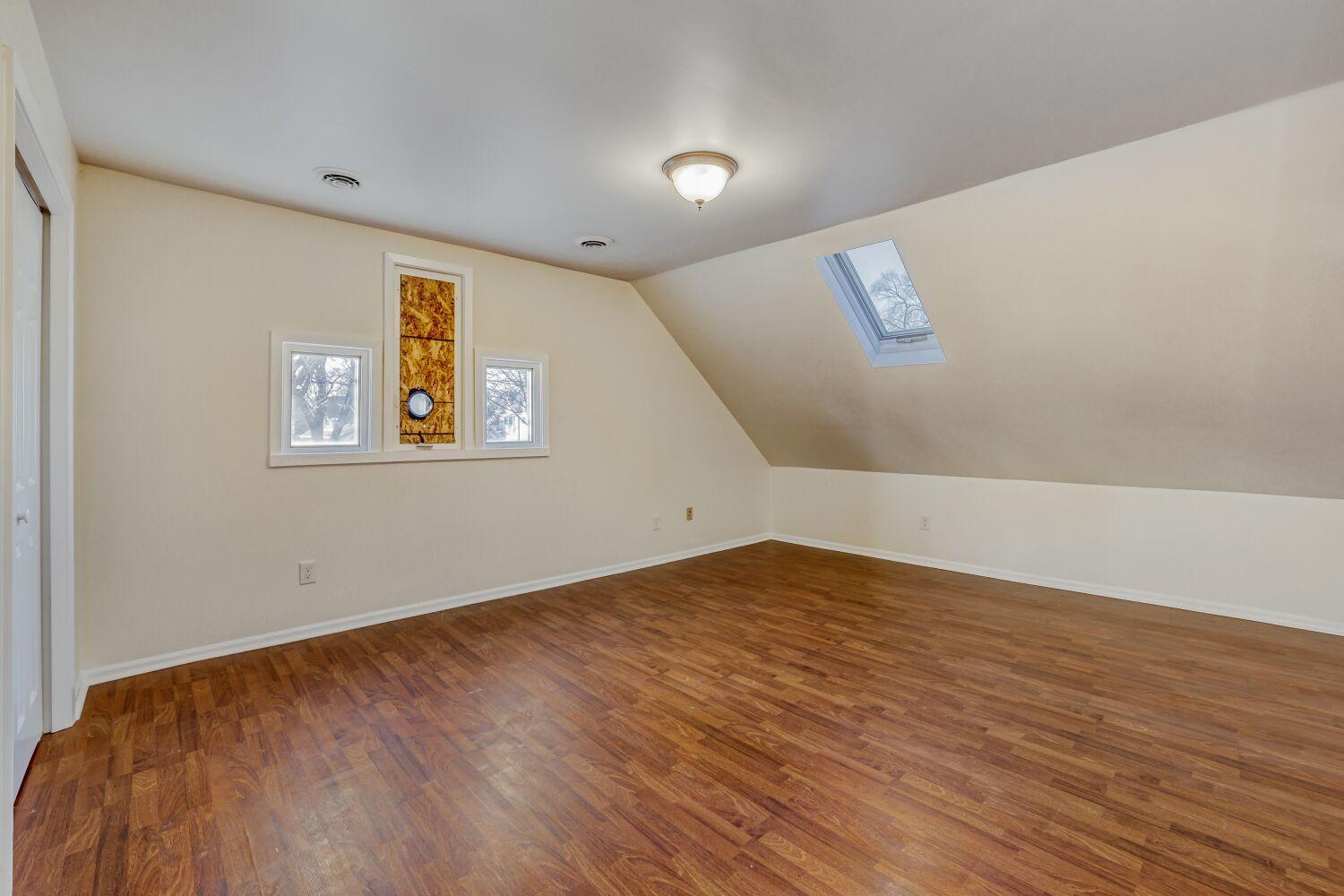 View of Residential Income at 3917 Garfield Avenue, Minneapolis MN 55409, Minneapolis (11 of 30) - Mike Wilen | Minnesota Team Real Estate