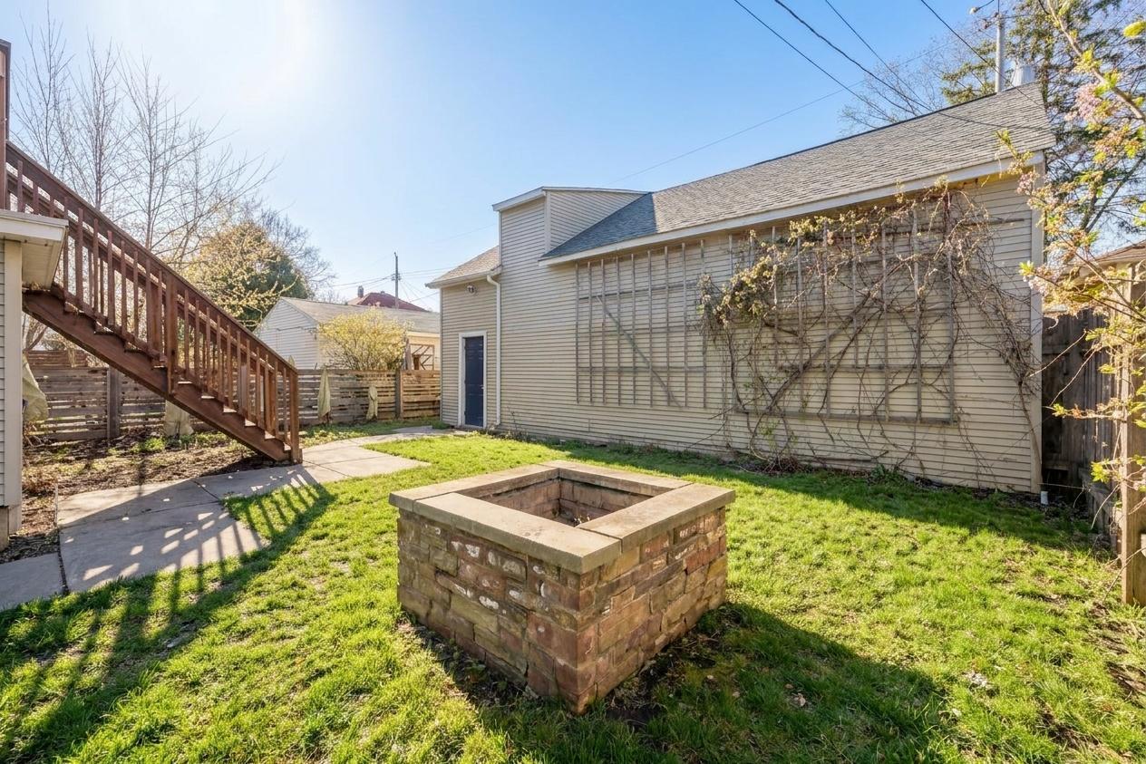 View of Residential Income at 3917 Garfield Avenue, Minneapolis MN 55409, Minneapolis (27 of 30) - Mike Wilen | Minnesota Team Real Estate