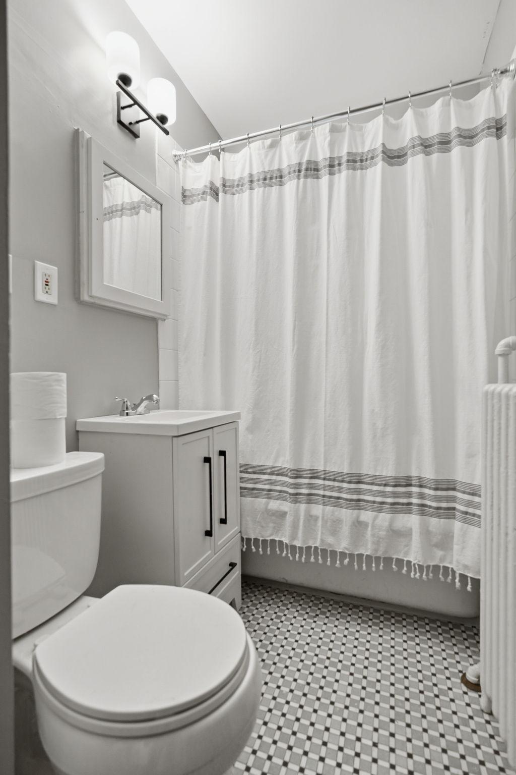 View of Residential at 3406 Harriet Avenue #5, Minneapolis MN 55408, Minneapolis (11 of 22) - Mike Wilen | Minnesota Team Real Estate