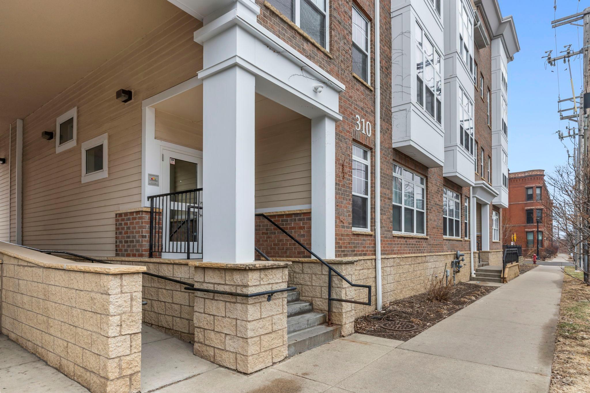 View of Residential at 310 18th Street #201, Minneapolis MN 55404, Minneapolis (7 of 28) - Mike Wilen | Minnesota Team Real Estate