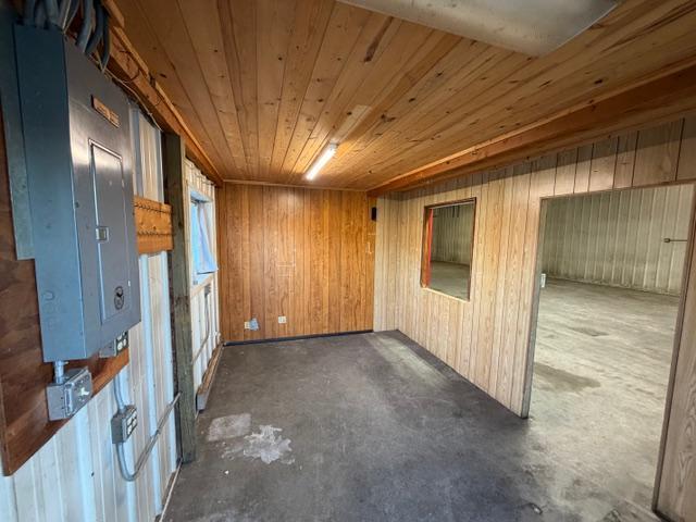View of Commercial Sale at 5626 Hwy 95, Cambridge MN 55008, Cambridge (4 of 12) - Mike Wilen | Minnesota Team Real Estate
