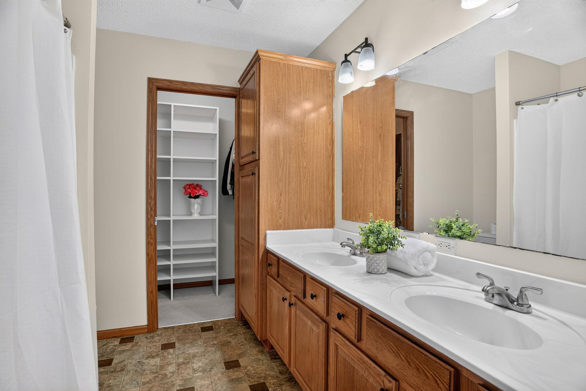 View of Residential at 3020 Asarum Court, Shakopee MN 55379, Shakopee (13 of 28) - Mike Wilen | Minnesota Team Real Estate