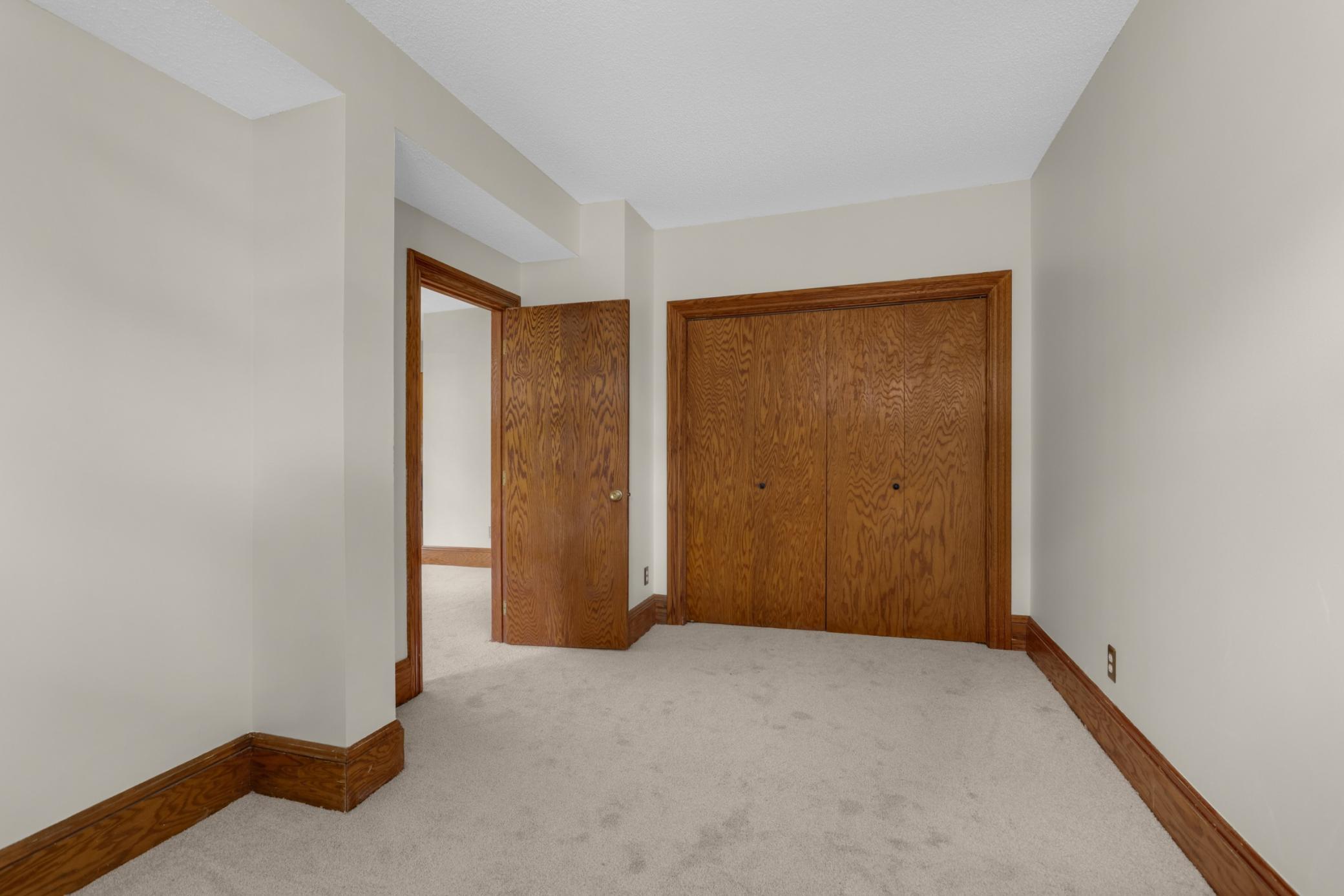View of Residential at 385 Laurel Avenue #10, Saint Paul MN 55102, Saint Paul (10 of 27) - Mike Wilen | Minnesota Team Real Estate