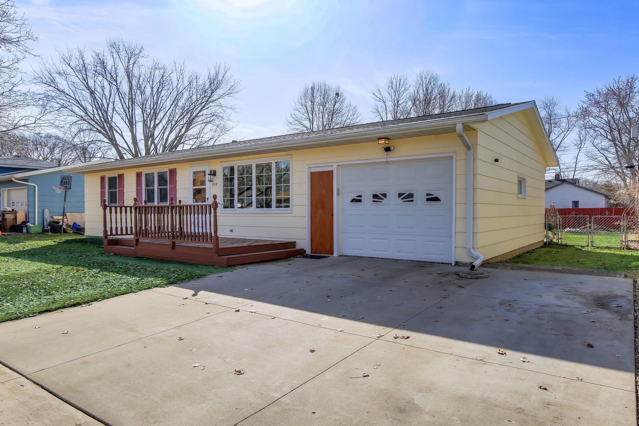 View of Residential at 909 14th Street, Hastings MN 55033, Hastings - Mike Wilen | Minnesota Team Real Estate