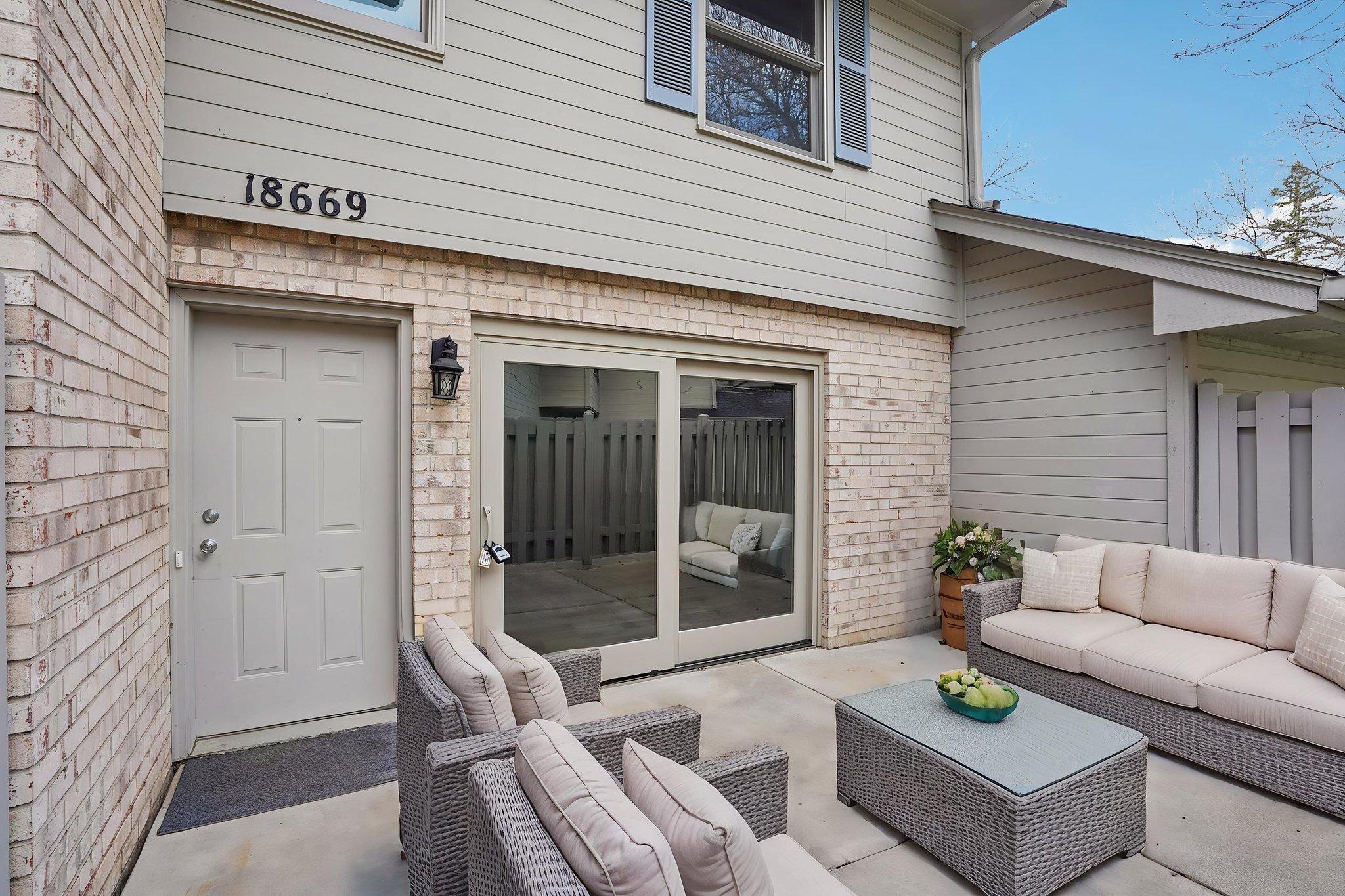 View of Residential at 18669 Clear View Court, Minnetonka MN 55345, Minnetonka (6 of 35) - Mike Wilen | Minnesota Team Real Estate