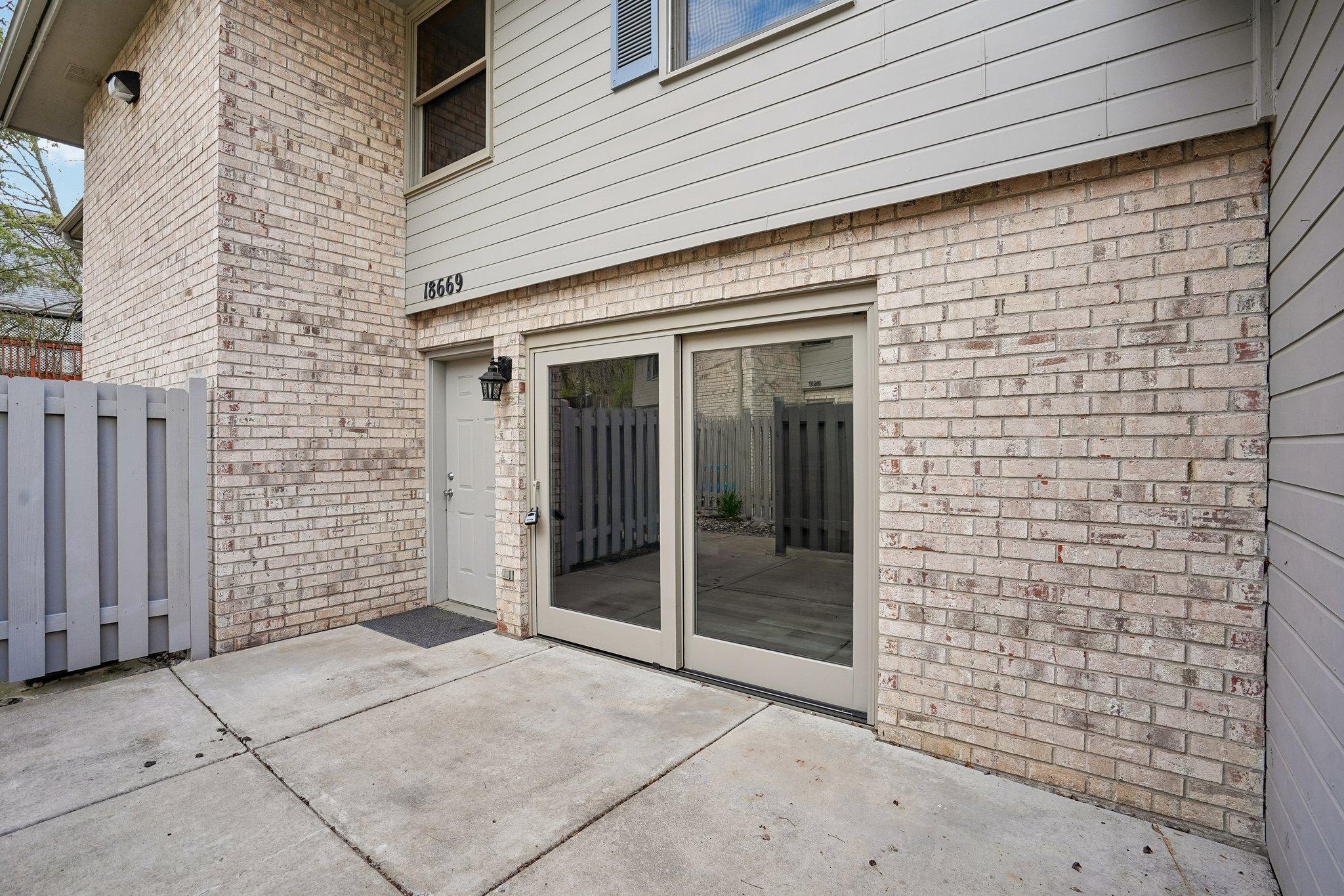 View of Residential at 18669 Clear View Court, Minnetonka MN 55345, Minnetonka (8 of 35) - Mike Wilen | Minnesota Team Real Estate