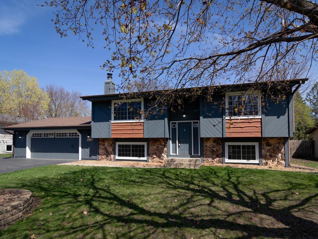 View of Residential at 1743 Presidential Lane, Shakopee MN 55379, Shakopee - Mike Wilen | Minnesota Team Real Estate