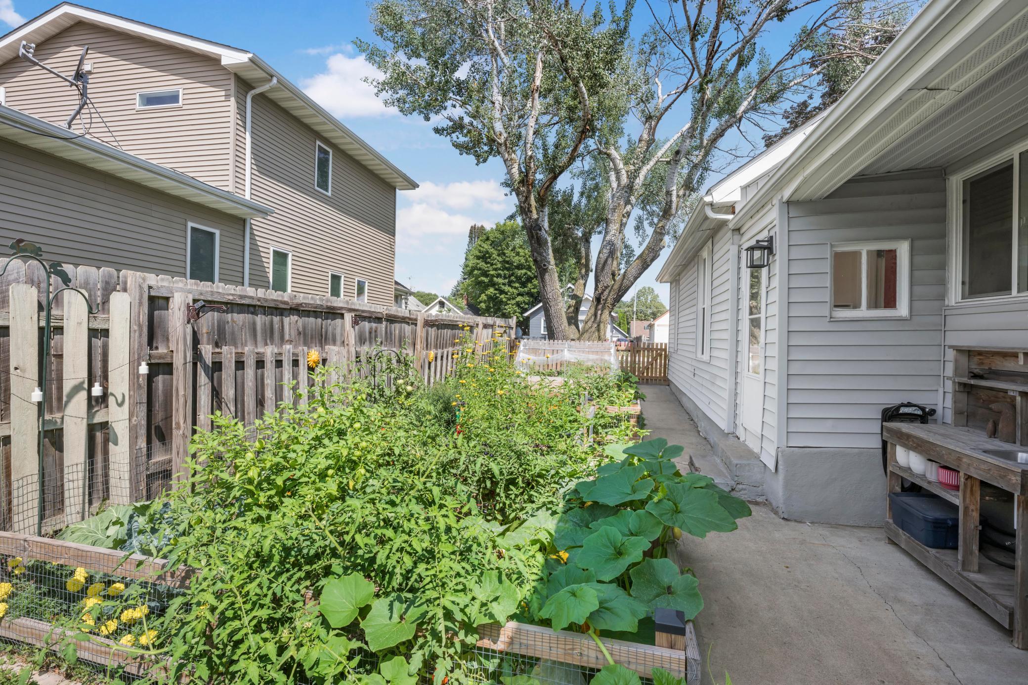 View of Residential at 282 Annapolis Street, West Saint Paul MN 55118, West Saint Paul (23 of 29) - Mike Wilen | Minnesota Team Real Estate