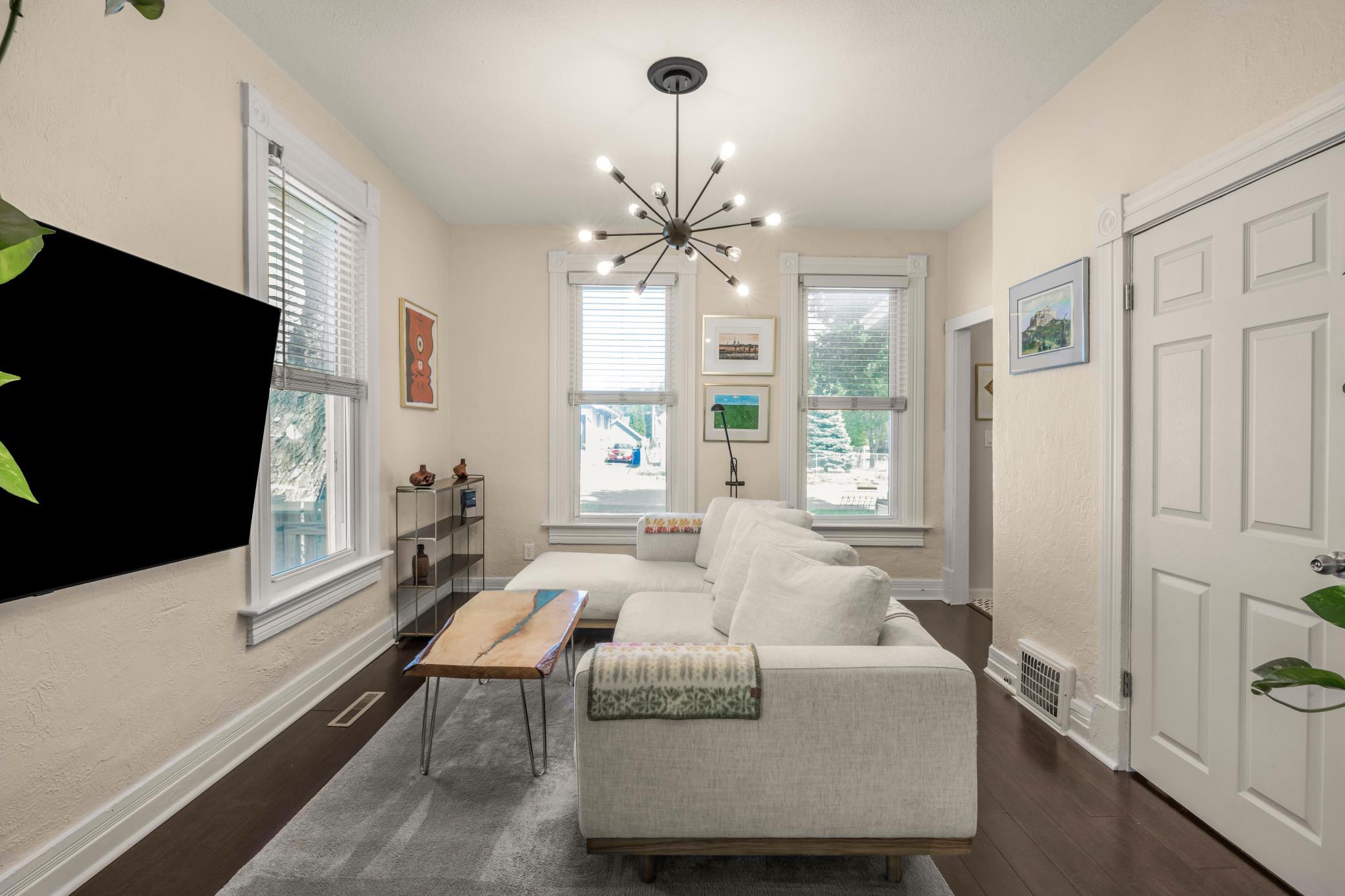 View of Residential at 282 Annapolis Street, West Saint Paul MN 55118, West Saint Paul (5 of 29) - Mike Wilen | Minnesota Team Real Estate