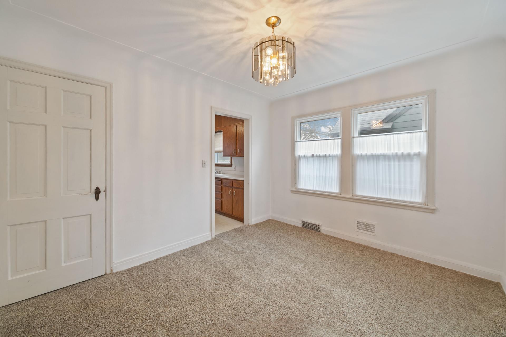 View of Residential at 1368 Hartford Avenue, Saint Paul MN 55116, Saint Paul (9 of 29) - Mike Wilen | Minnesota Team Real Estate
