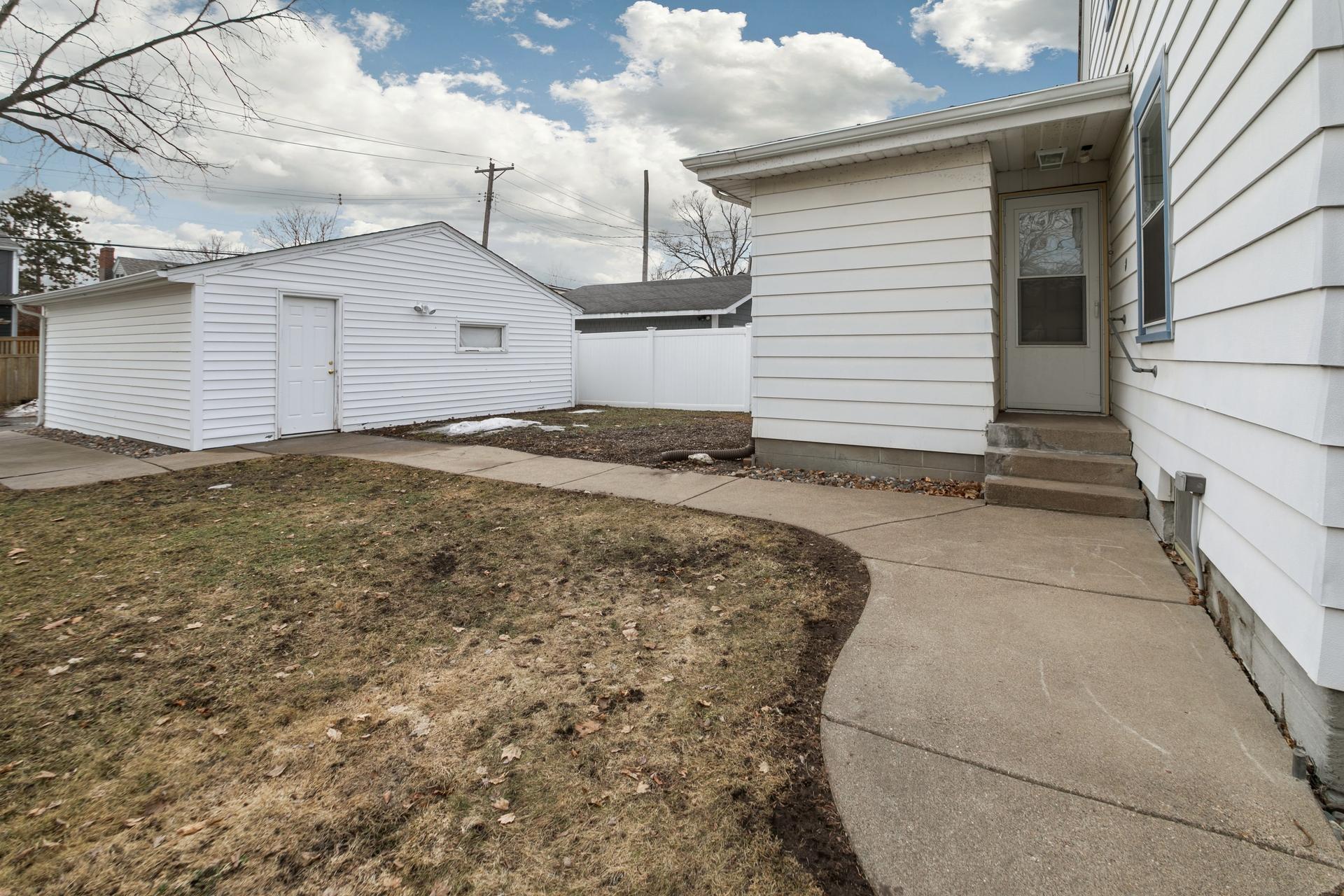 View of Residential at 1368 Hartford Avenue, Saint Paul MN 55116, Saint Paul (3 of 29) - Mike Wilen | Minnesota Team Real Estate