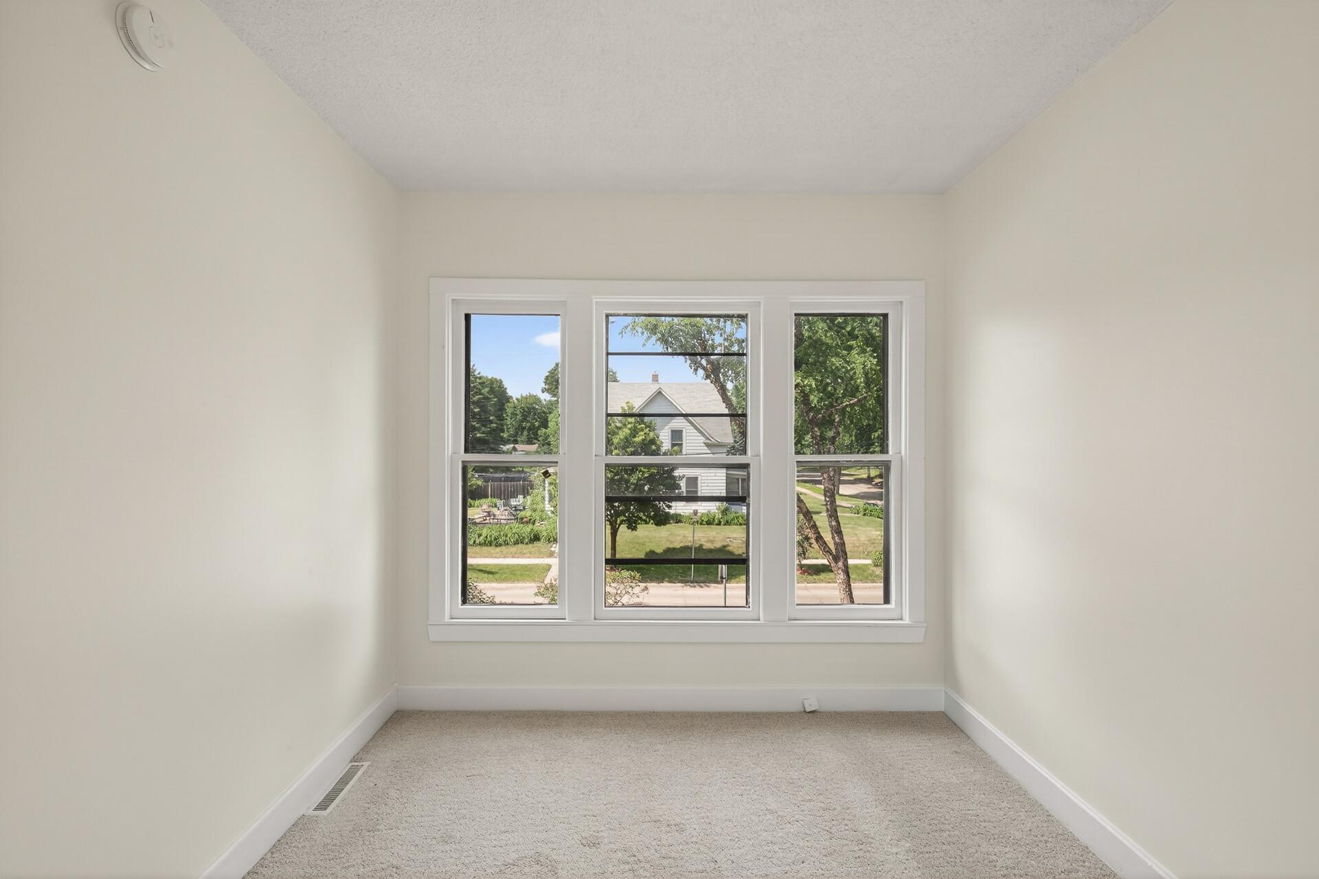 View of Residential at 2900 30th Avenue, Minneapolis MN 55406, Minneapolis (25 of 44) - Mike Wilen | Minnesota Team Real Estate