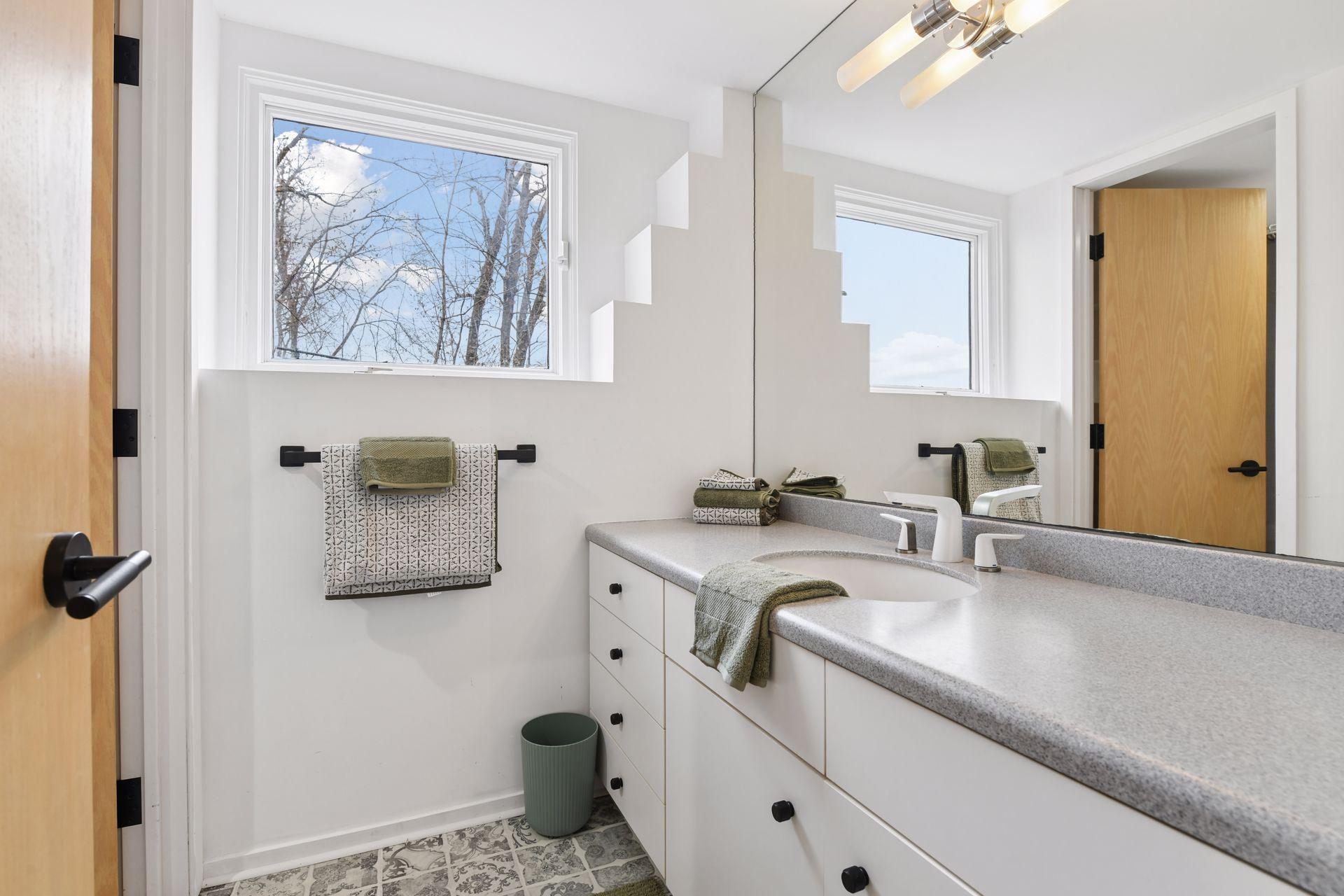 View of Residential at 18804 Kingswood Terrace, Minnetonka MN 55345, Minnetonka (39 of 60) - Mike Wilen | Minnesota Team Real Estate