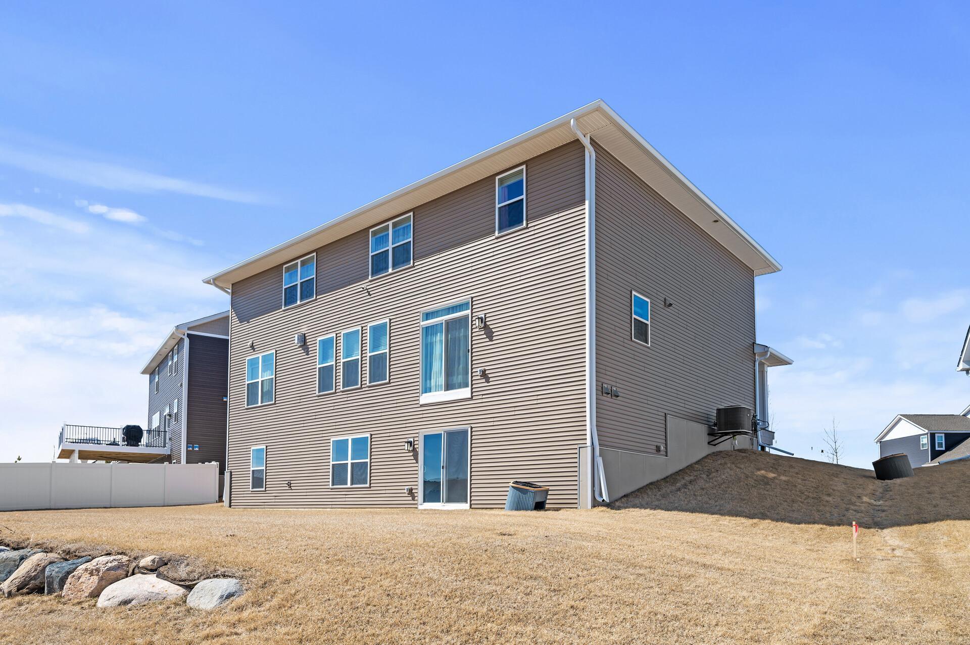 View of Residential at 1901 Aztec Avenue, Shakopee MN 55379, Shakopee (31 of 37) - Mike Wilen | Minnesota Team Real Estate