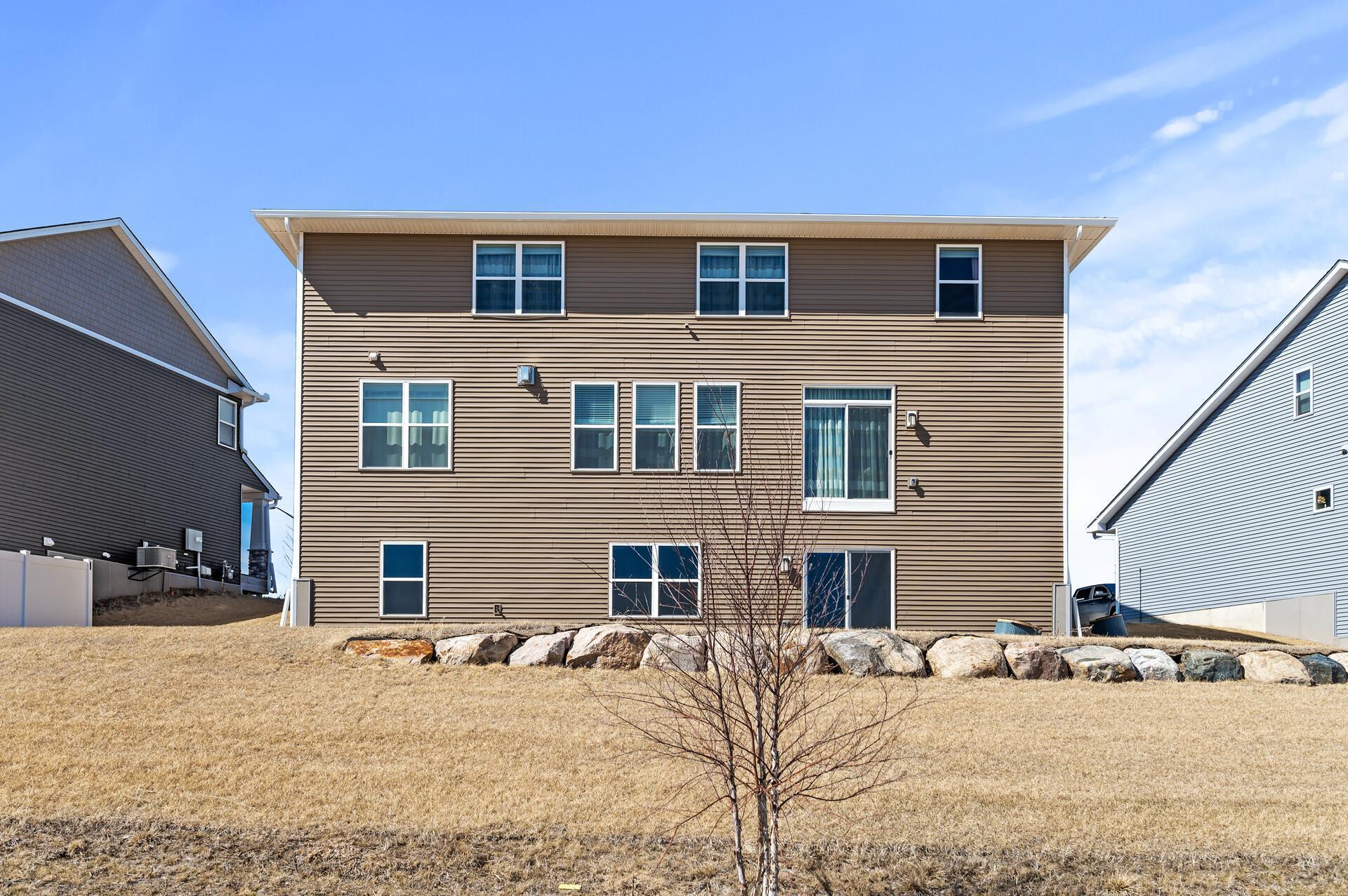 View of Residential at 1901 Aztec Avenue, Shakopee MN 55379, Shakopee (30 of 37) - Mike Wilen | Minnesota Team Real Estate