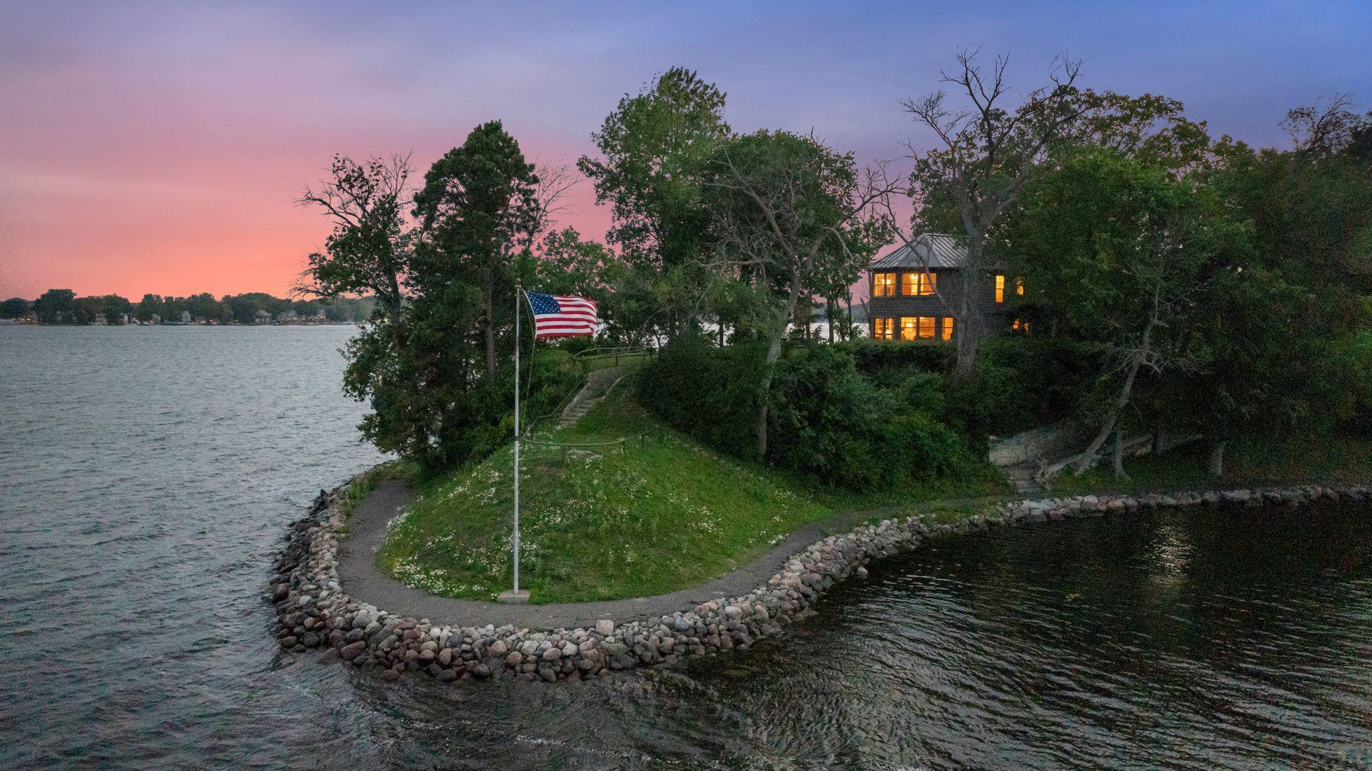 View of Residential at 1000 Gale Island, Shorewood MN 55331, Shorewood (51 of 54) - Mike Wilen | Minnesota Team Real Estate