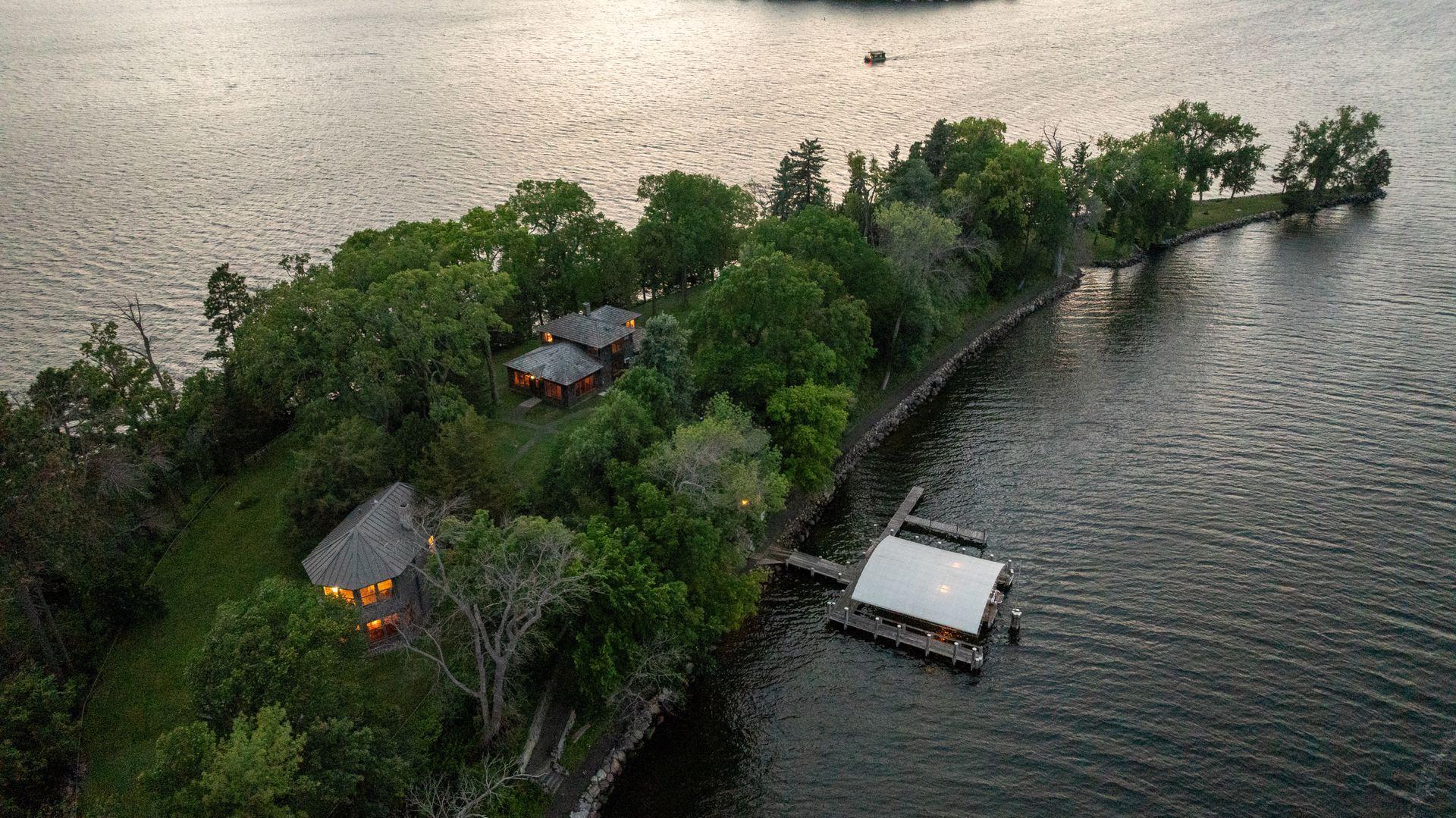 View of Residential at 1000 Gale Island, Shorewood MN 55331, Shorewood (52 of 54) - Mike Wilen | Minnesota Team Real Estate