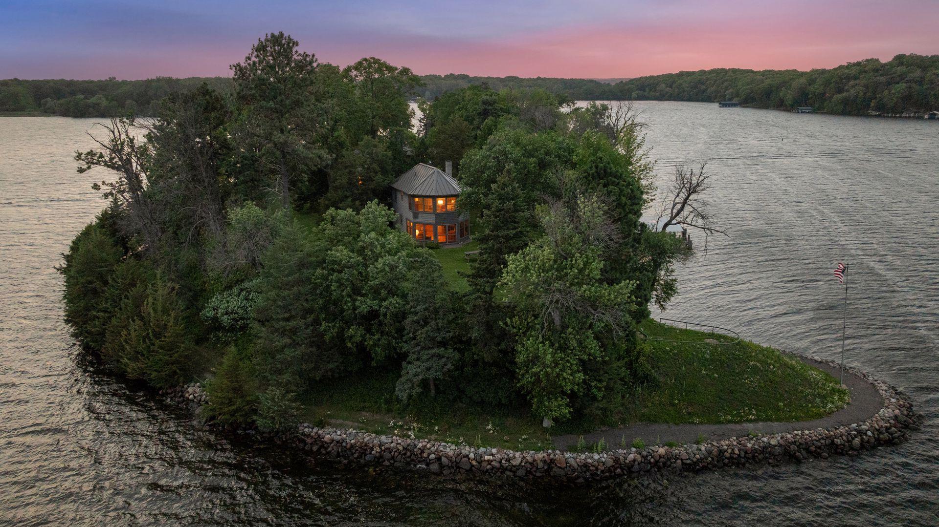 View of Residential at 1000 Gale Island, Shorewood MN 55331, Shorewood (5 of 54) - Mike Wilen | Minnesota Team Real Estate
