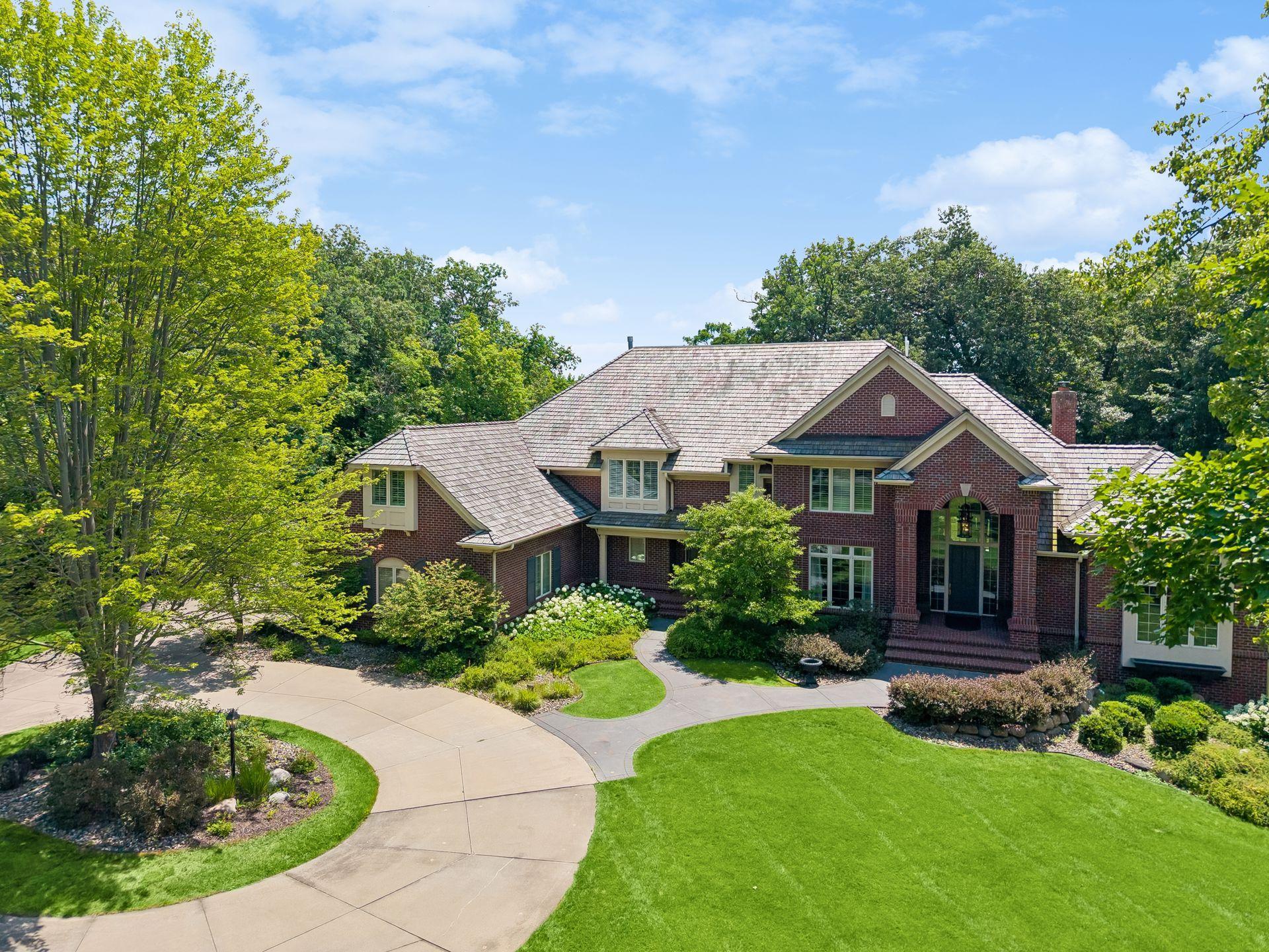View of Single Family at 6 Island Road, North Oaks - Mike Wilen | Minnesota Team Real Estate