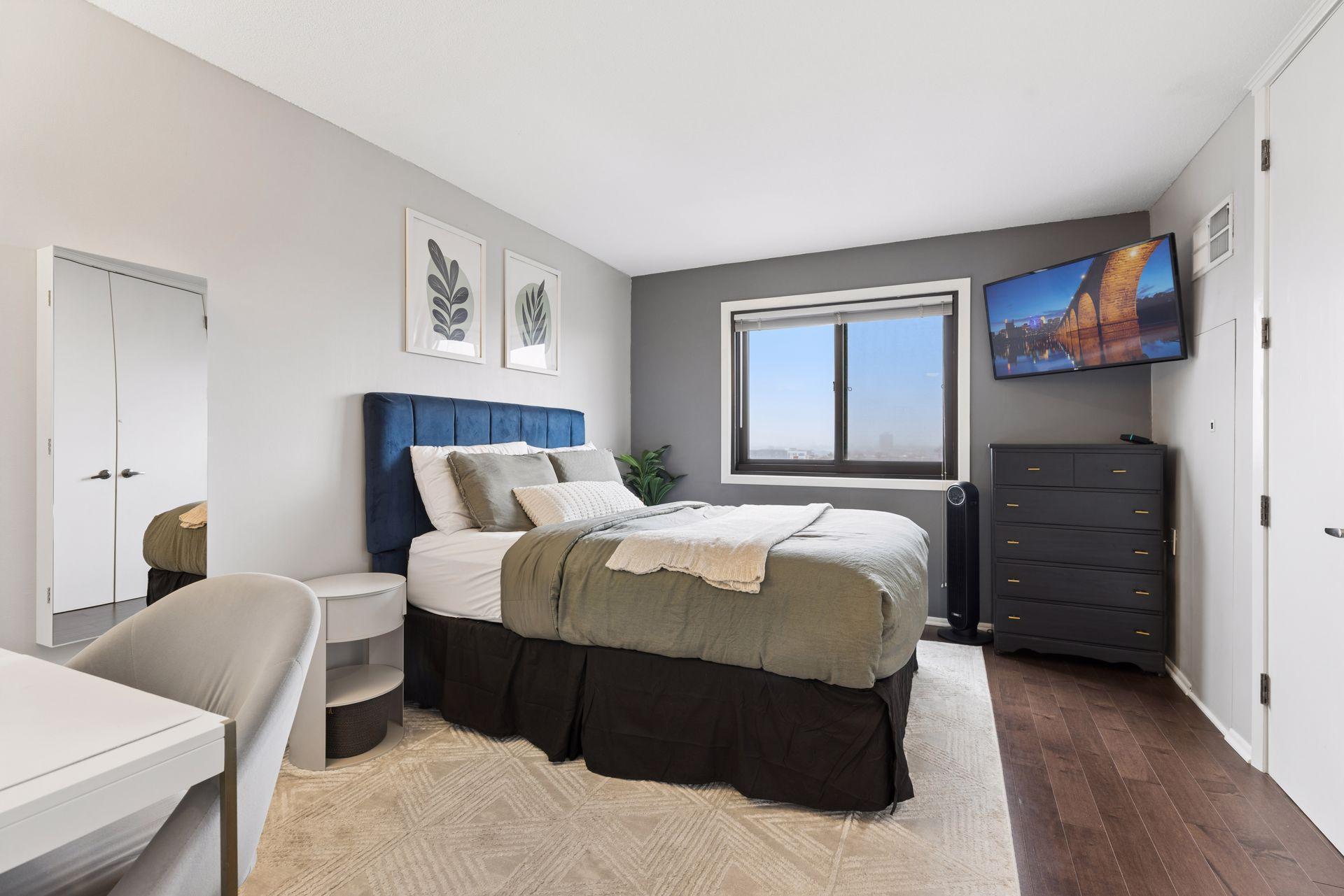 View of Residential at 400 Groveland Avenue #914, Minneapolis MN 55403, Minneapolis (15 of 58) - Mike Wilen | Minnesota Team Real Estate