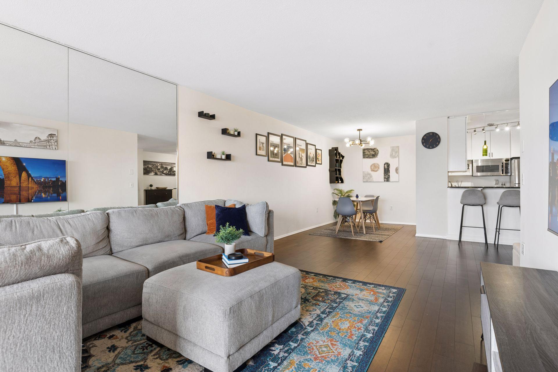View of Residential at 400 Groveland Avenue #914, Minneapolis MN 55403, Minneapolis (11 of 58) - Mike Wilen | Minnesota Team Real Estate