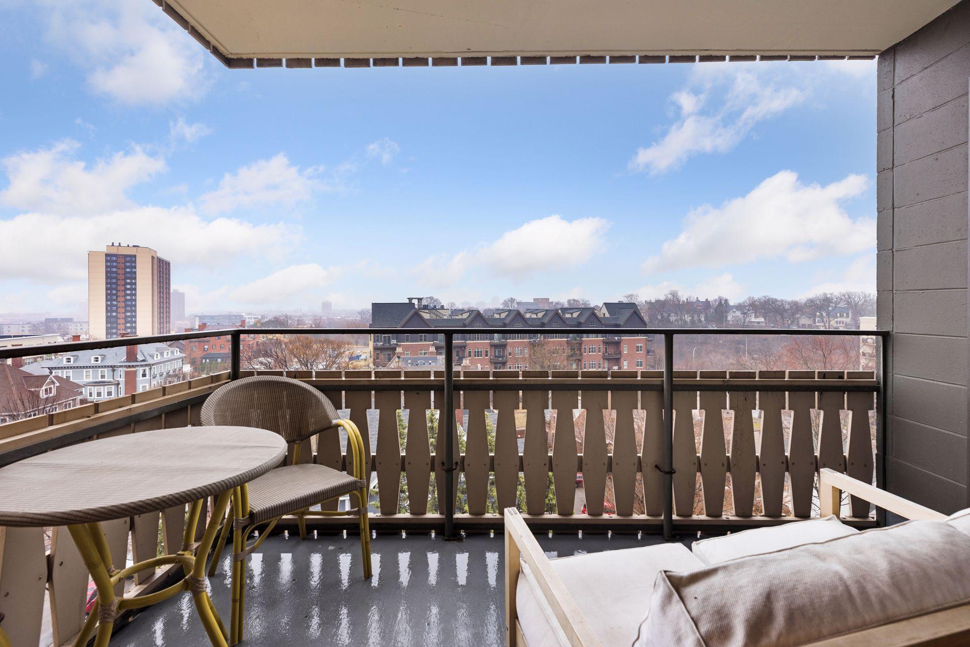 View of Residential at 400 Groveland Avenue #914, Minneapolis MN 55403, Minneapolis (20 of 58) - Mike Wilen | Minnesota Team Real Estate