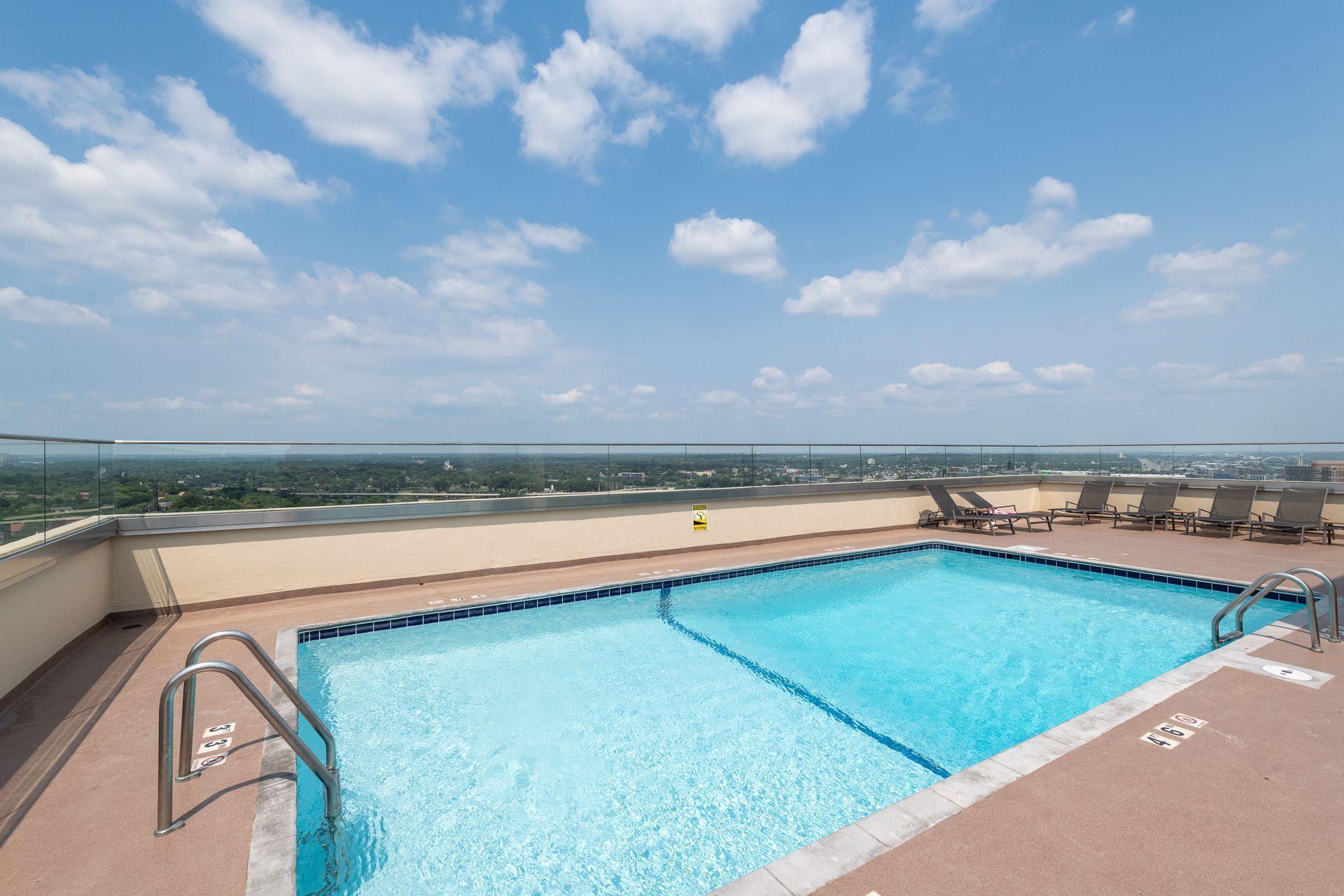 View of Residential at 400 Groveland Avenue #914, Minneapolis MN 55403, Minneapolis (44 of 58) - Mike Wilen | Minnesota Team Real Estate