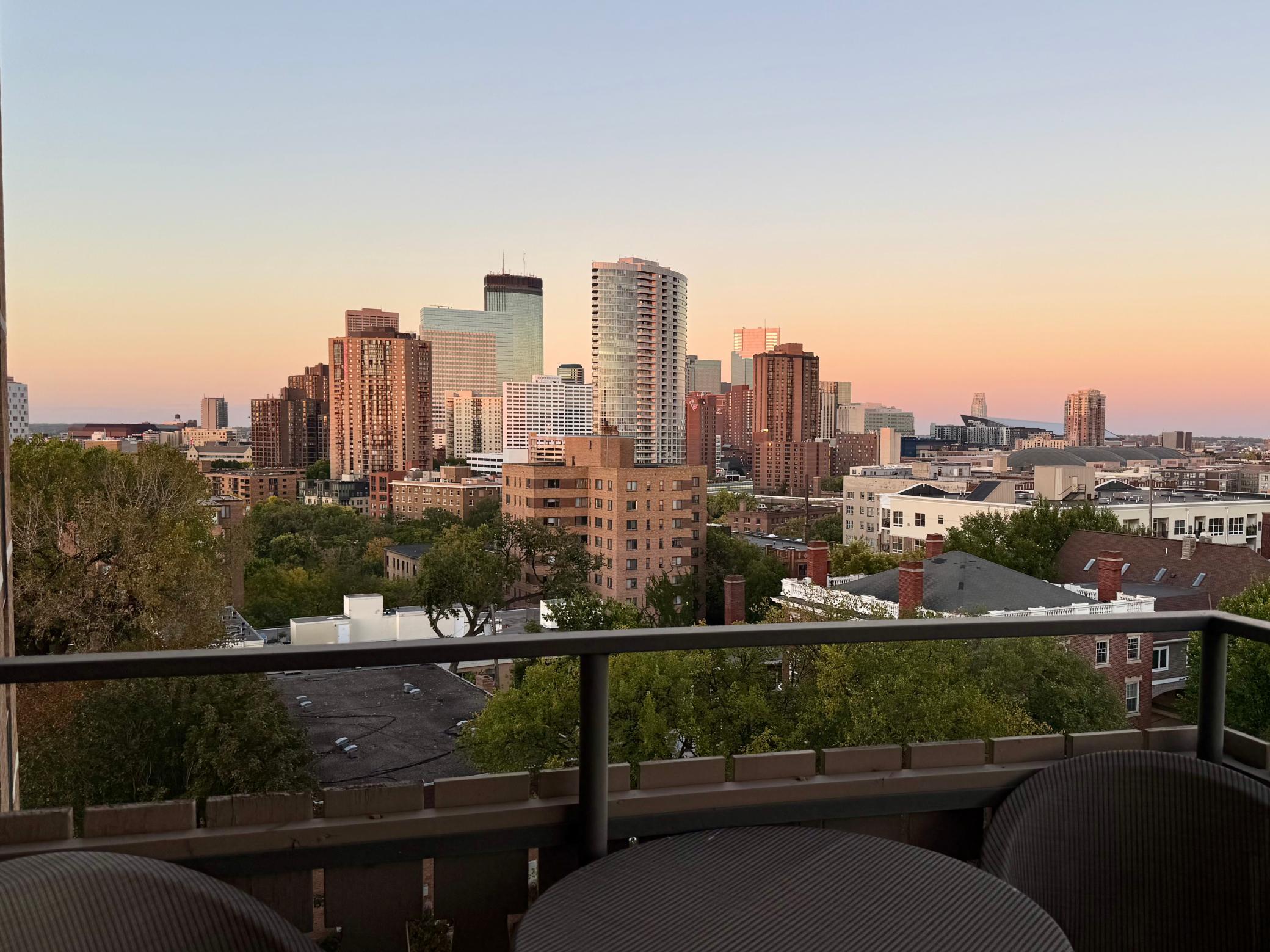 View of (CC) High Rise (4+ Levels) at 400 Groveland Avenue, Minneapolis - Mike Wilen | Minnesota Team Real Estate