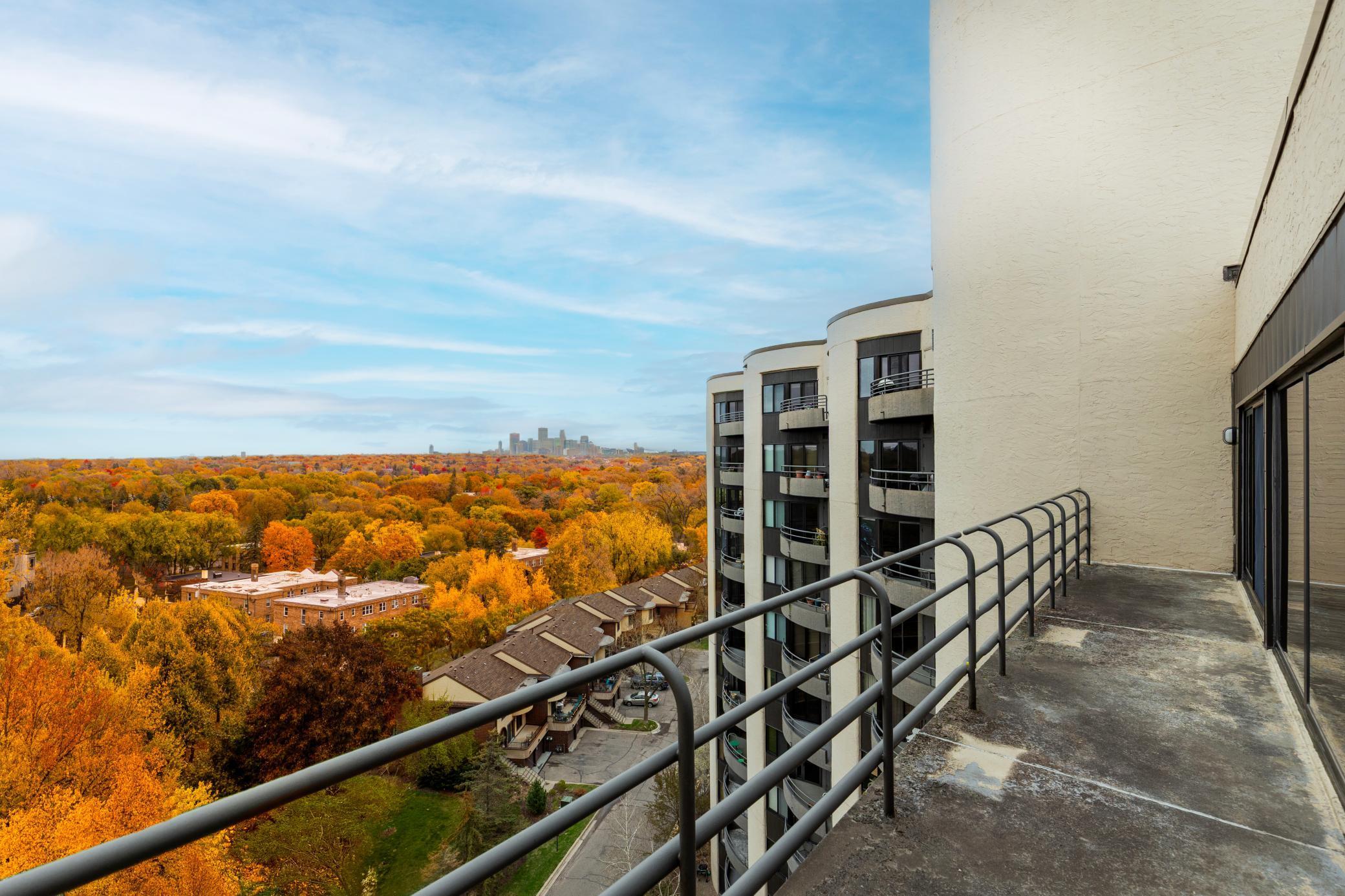 View of Residential at 3145 Dean Court #1100, Minneapolis MN 55416, Minneapolis (5 of 81) - Mike Wilen | Minnesota Team Real Estate