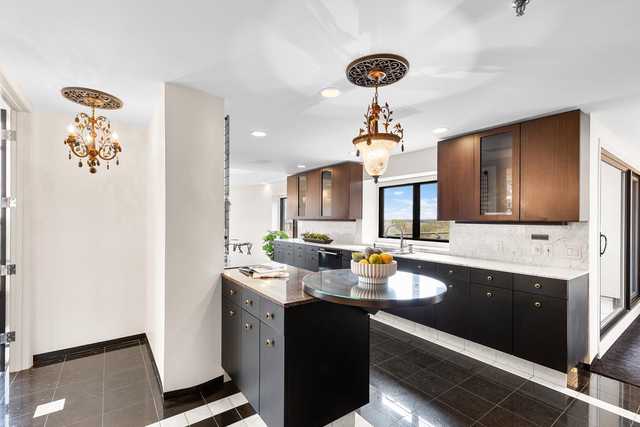 View of Residential at 3145 Dean Court #1100, Minneapolis MN 55416, Minneapolis (39 of 81) - Mike Wilen | Minnesota Team Real Estate
