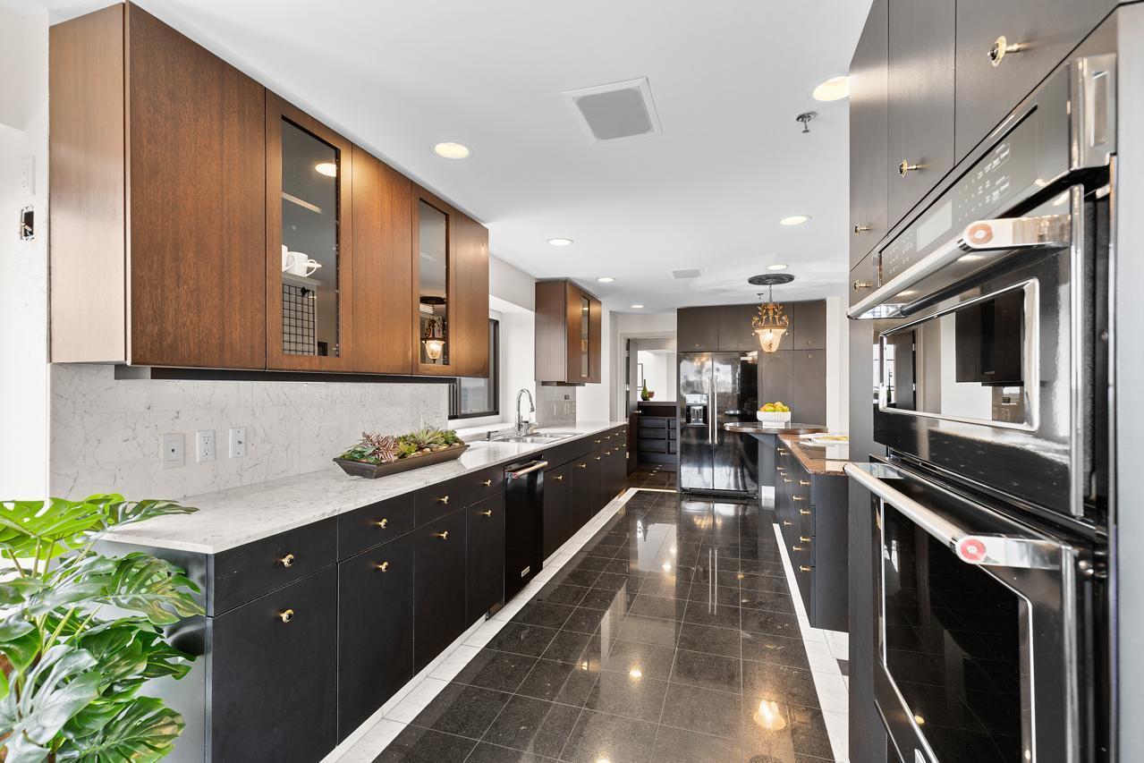 View of Residential at 3145 Dean Court #1100, Minneapolis MN 55416, Minneapolis (43 of 81) - Mike Wilen | Minnesota Team Real Estate