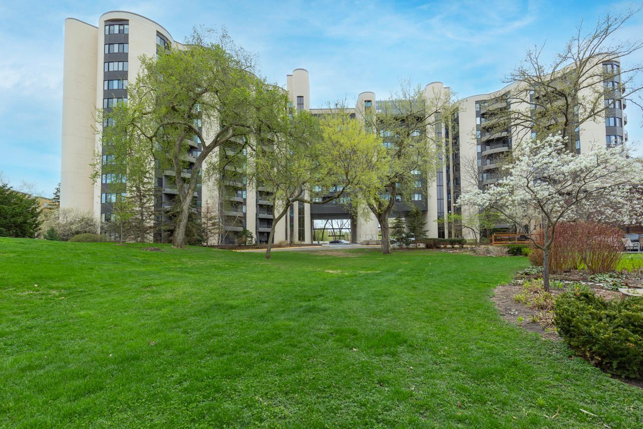 View of Residential at 3145 Dean Court #1100, Minneapolis MN 55416, Minneapolis (69 of 81) - Mike Wilen | Minnesota Team Real Estate