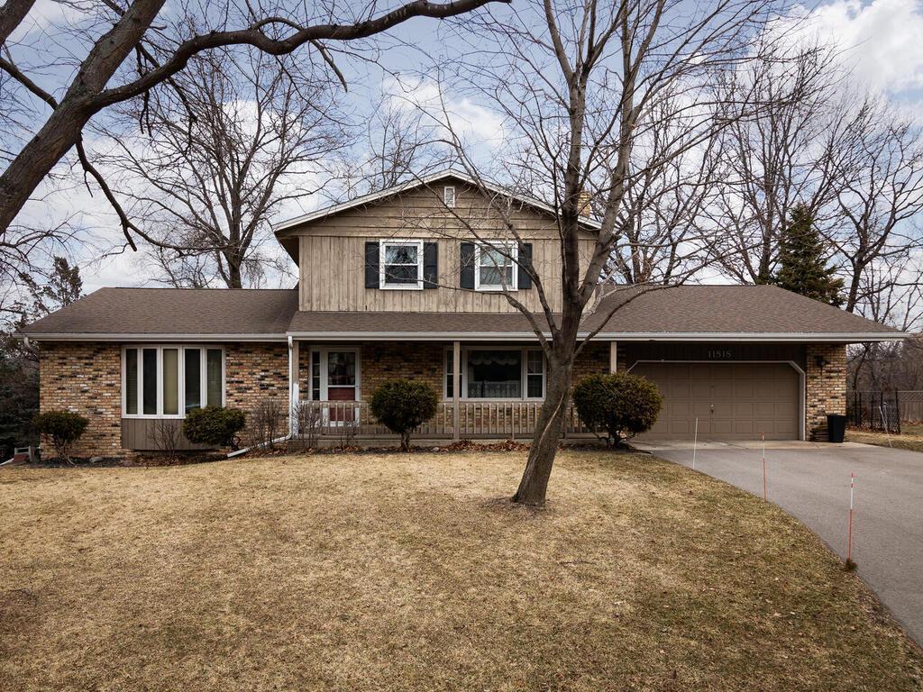 View of Residential at 11818 Dunhill Road, Eden Prairie MN 55344, Eden Prairie - Mike Wilen | Minnesota Team Real Estate