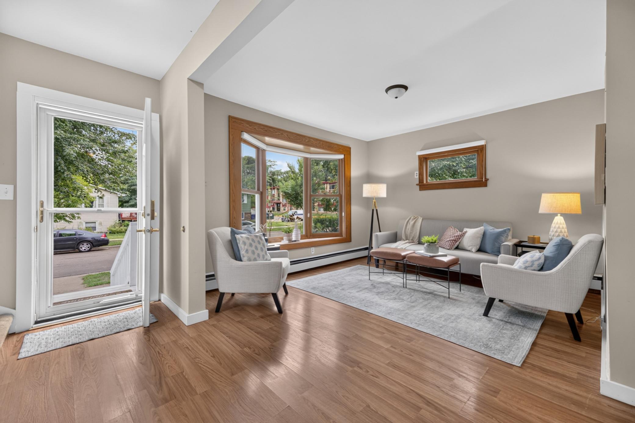 View of Residential at 1033 Armstrong Avenue, Saint Paul MN 55102, Saint Paul (10 of 43) - Mike Wilen | Minnesota Team Real Estate