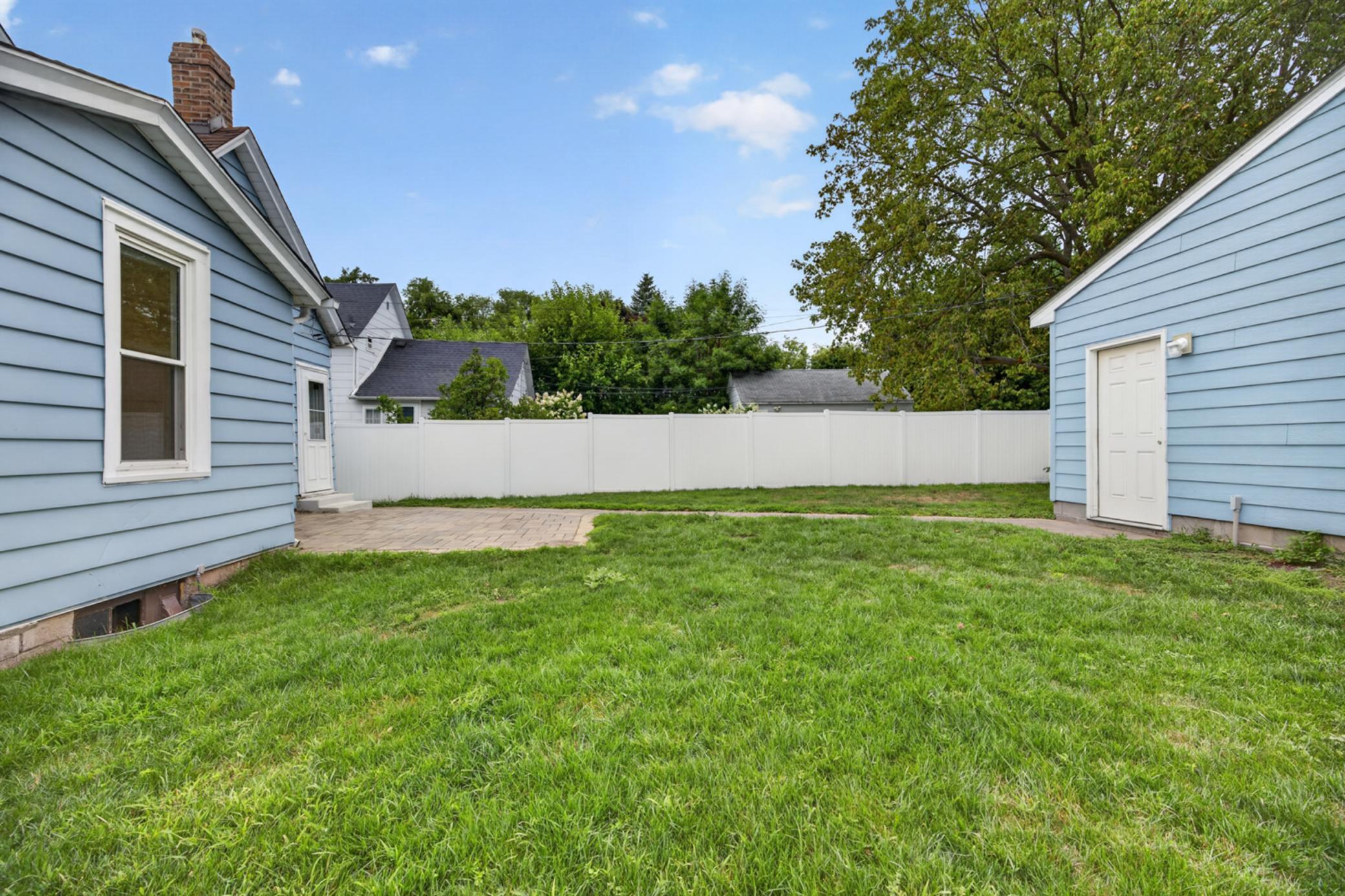 View of Residential at 1033 Armstrong Avenue, Saint Paul MN 55102, Saint Paul (33 of 43) - Mike Wilen | Minnesota Team Real Estate