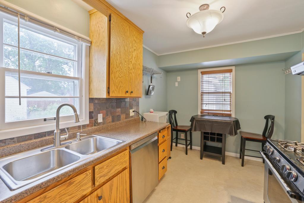 View of Residential at 3340 Utah Avenue, Saint Louis Park MN 55426, Saint Louis Park (12 of 32) - Mike Wilen | Minnesota Team Real Estate