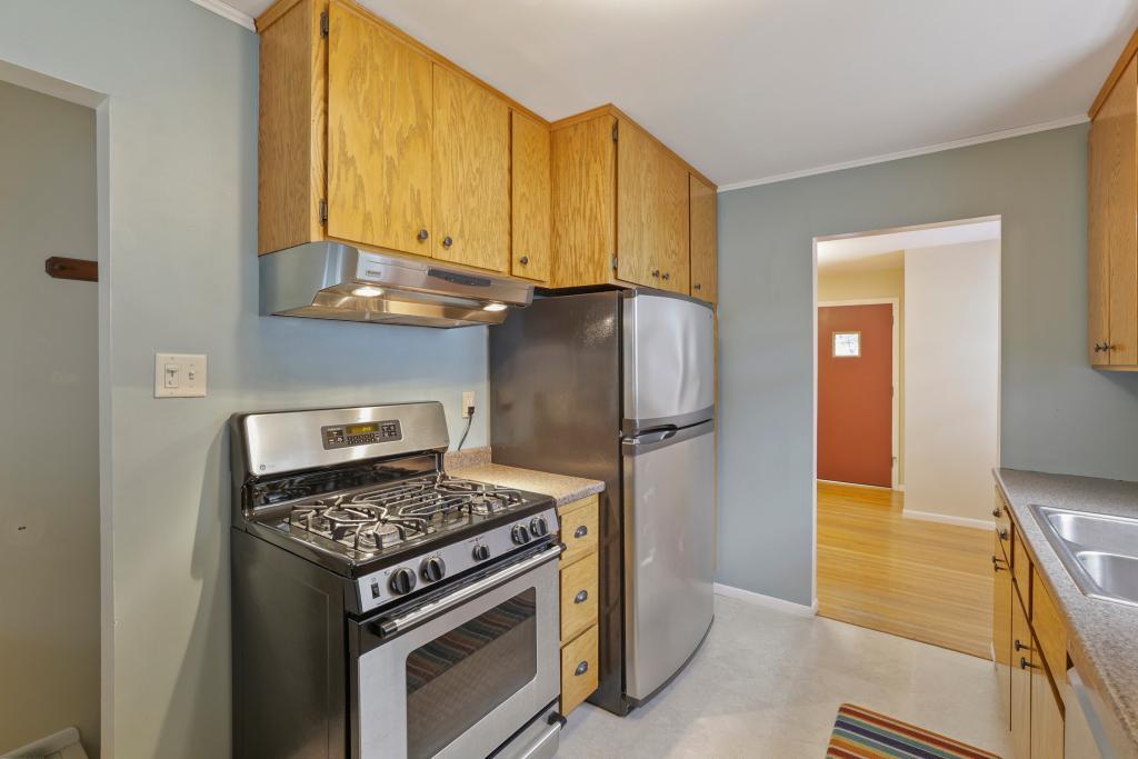 View of Residential at 3340 Utah Avenue, Saint Louis Park MN 55426, Saint Louis Park (14 of 32) - Mike Wilen | Minnesota Team Real Estate