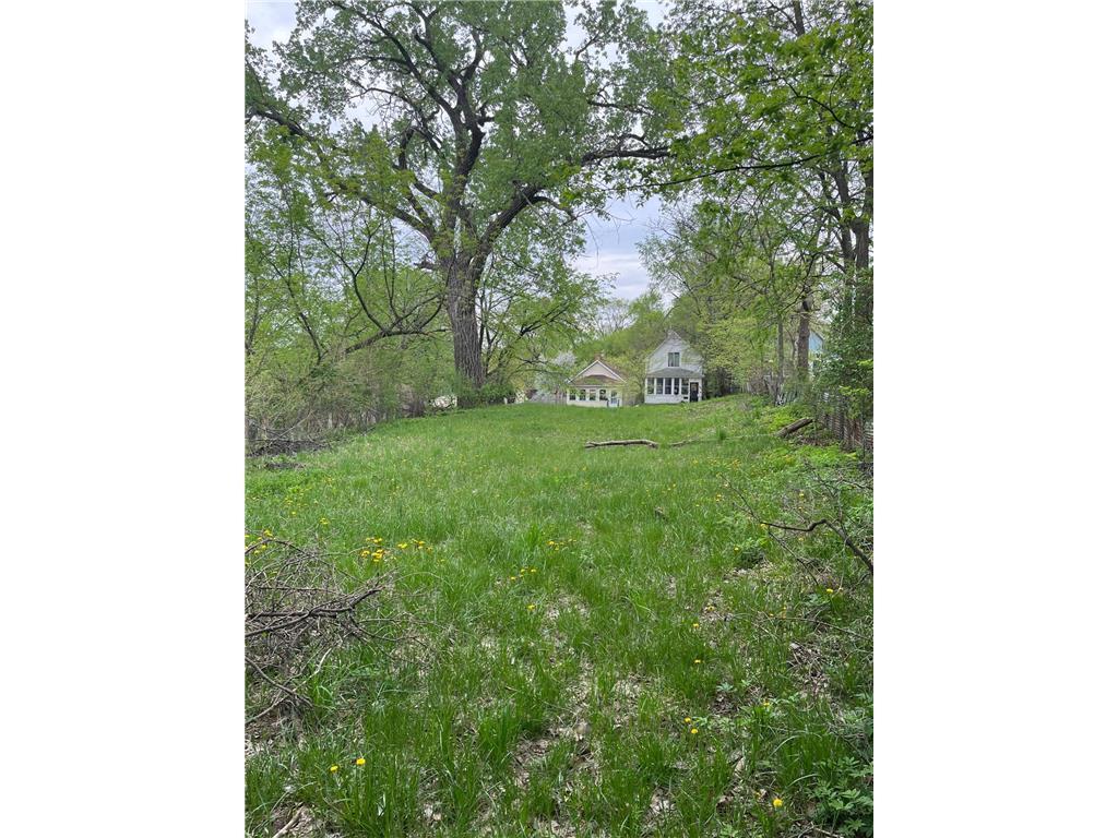 View of Land at 137 Sims Avenue, Saint Paul MN 55117, Saint Paul (2 of 4) - Mike Wilen | Minnesota Team Real Estate