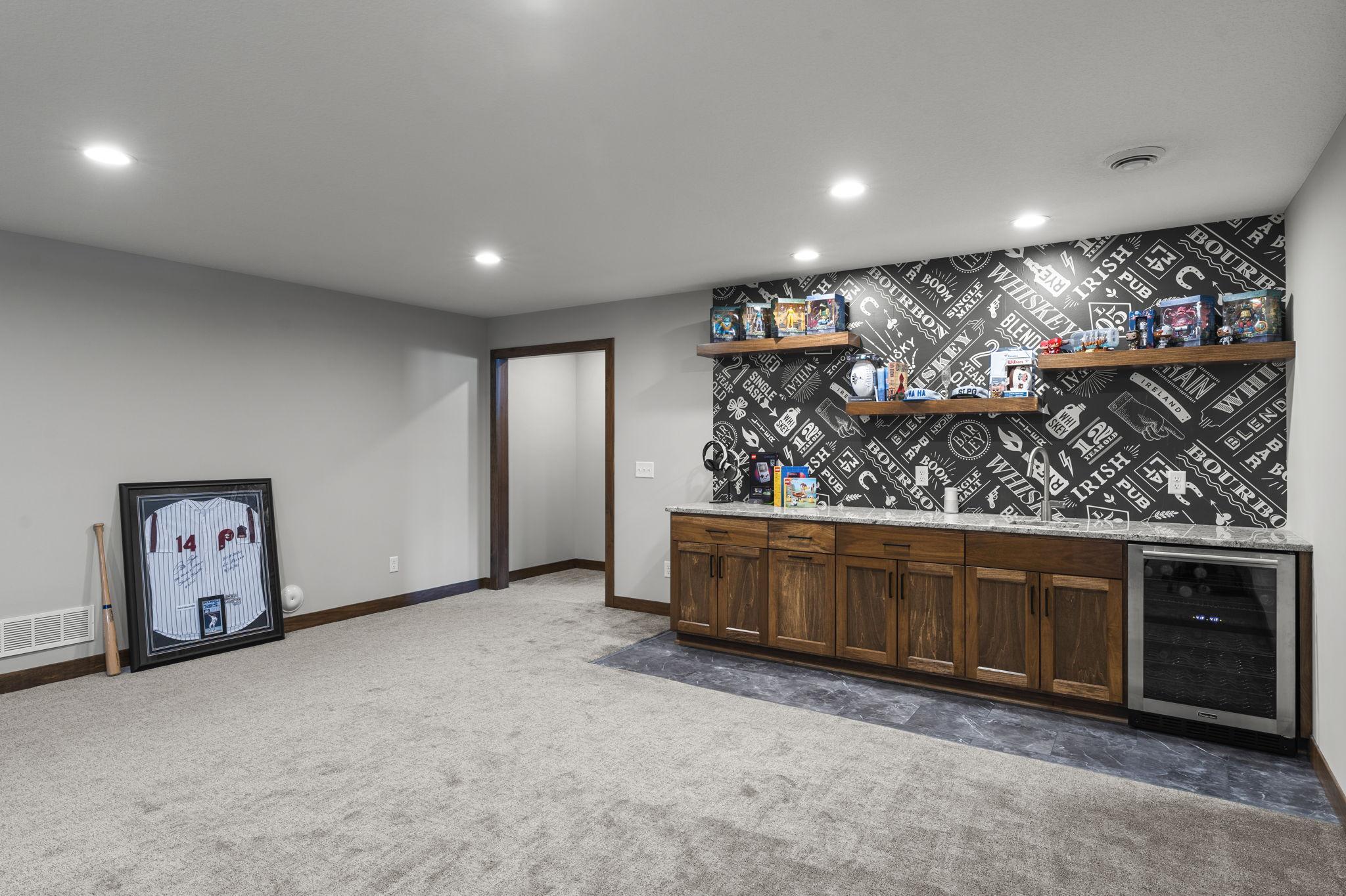 View of Residential at 2251 Cleveland Avenue, Roseville MN 55113, Roseville (38 of 69) - Mike Wilen | Minnesota Team Real Estate