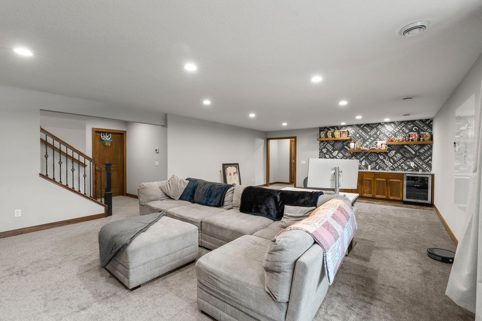 View of Residential at 2251 Cleveland Avenue, Roseville MN 55113, Roseville (37 of 69) - Mike Wilen | Minnesota Team Real Estate