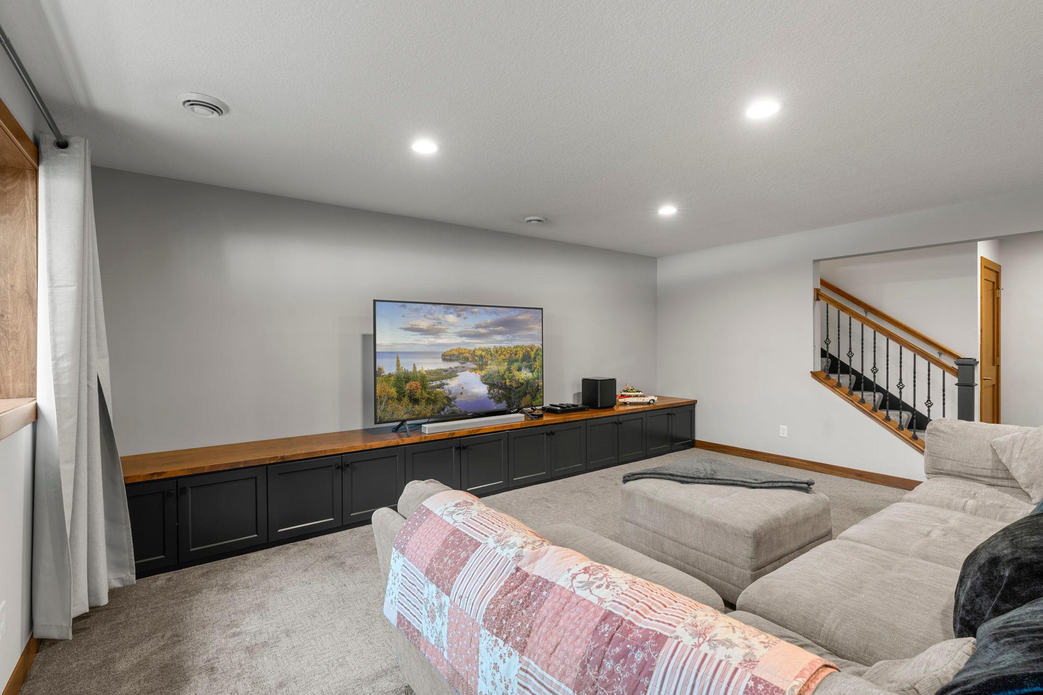 View of Residential at 2251 Cleveland Avenue, Roseville MN 55113, Roseville (36 of 69) - Mike Wilen | Minnesota Team Real Estate