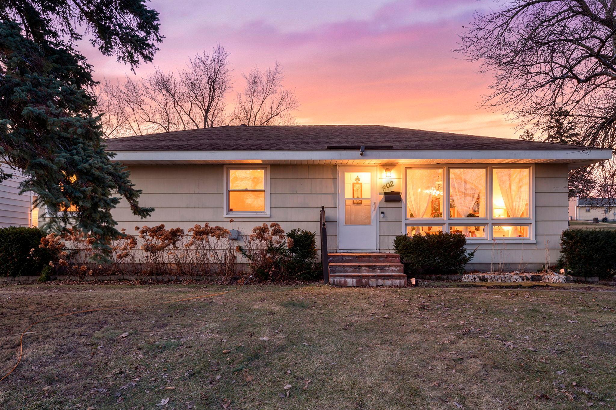 View of Residential at 902 7th Avenue, Shakopee MN 55379, Shakopee - Mike Wilen | Minnesota Team Real Estate