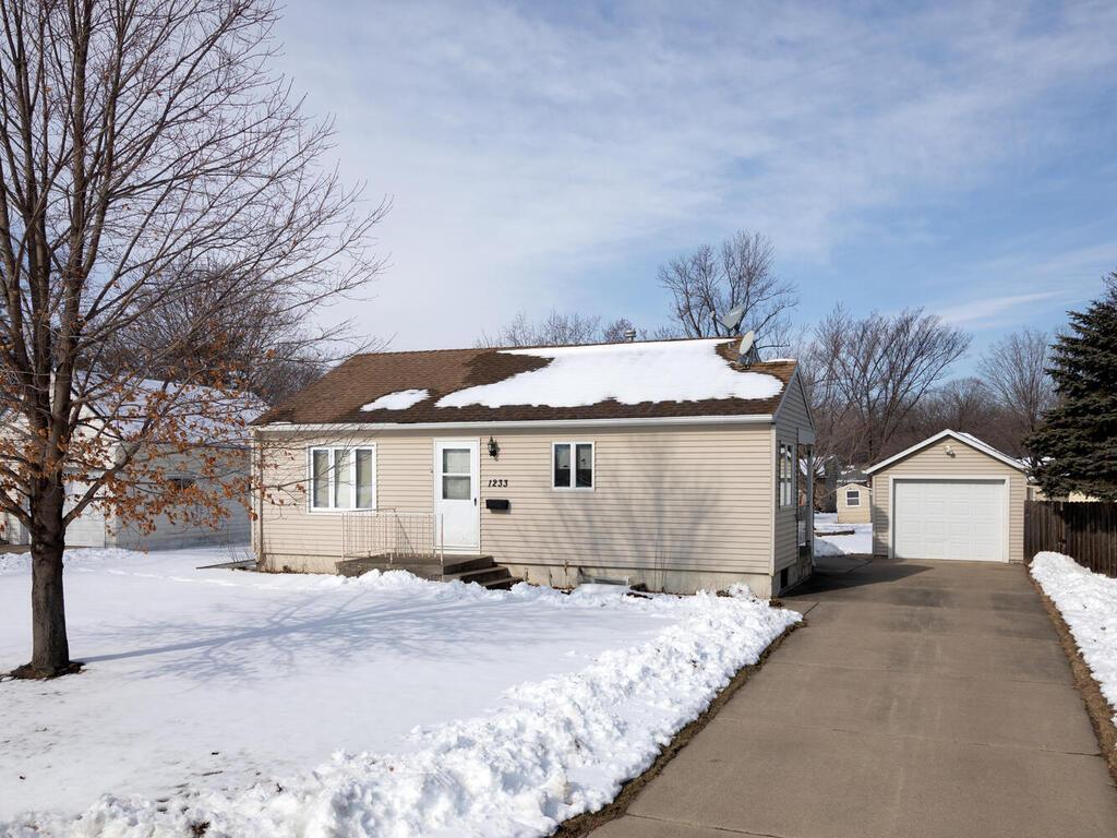 View of Residential at 1233 Parallel Street, Chaska MN 55318, Chaska - Mike Wilen | Minnesota Team Real Estate